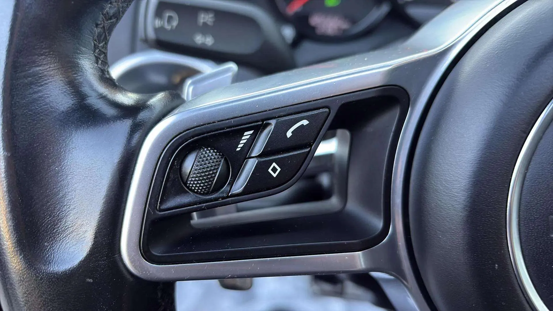 Porsche Cayenne GTS - foto 26