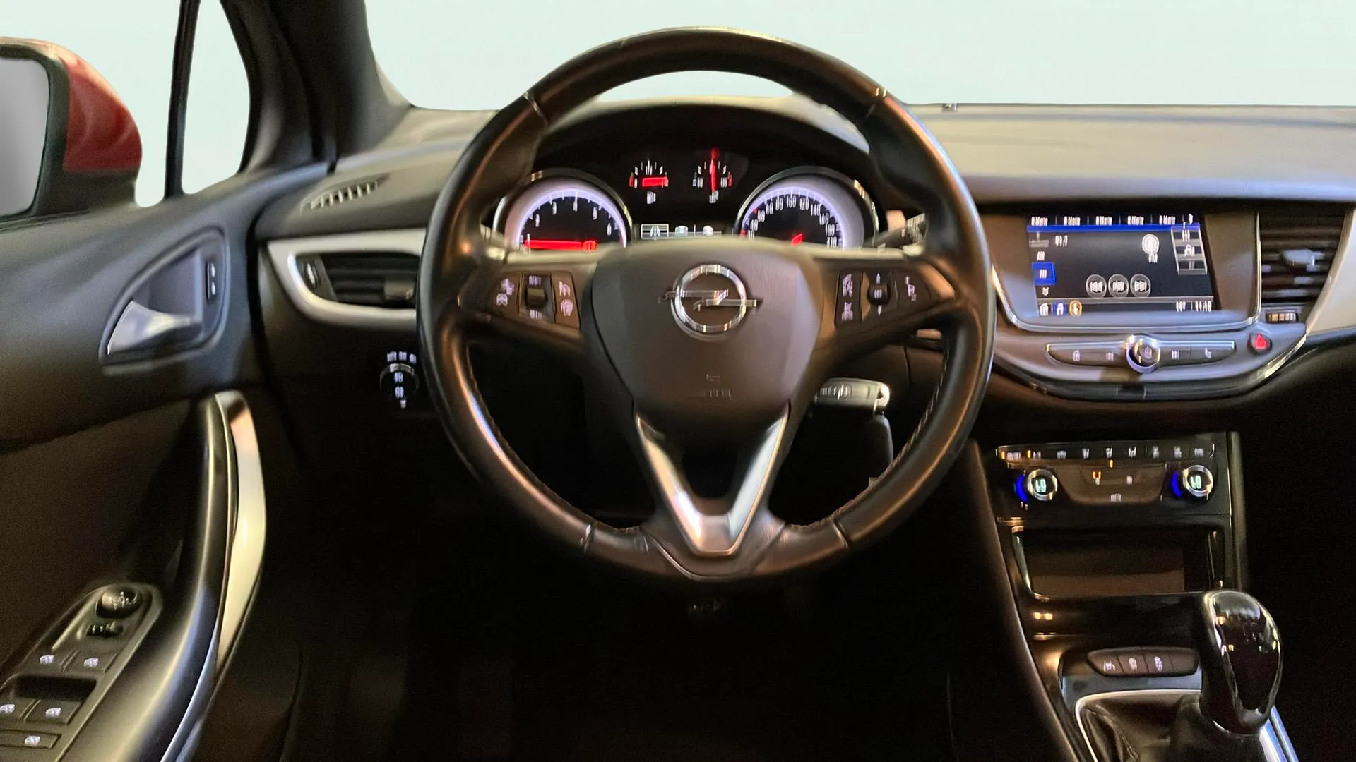 Opel Astra 1.2T SHT Business Elegance - foto 10