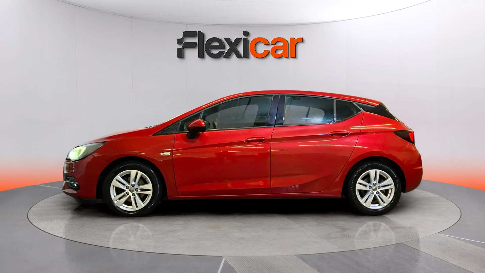 Opel Astra 1.2T SHT Business Elegance - foto 5