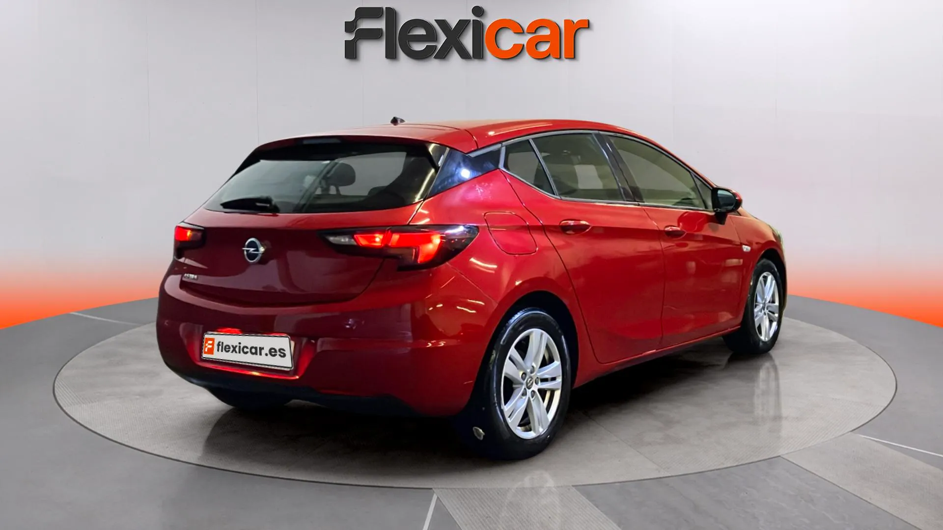Opel Astra 1.2T SHT Business Elegance - foto 6