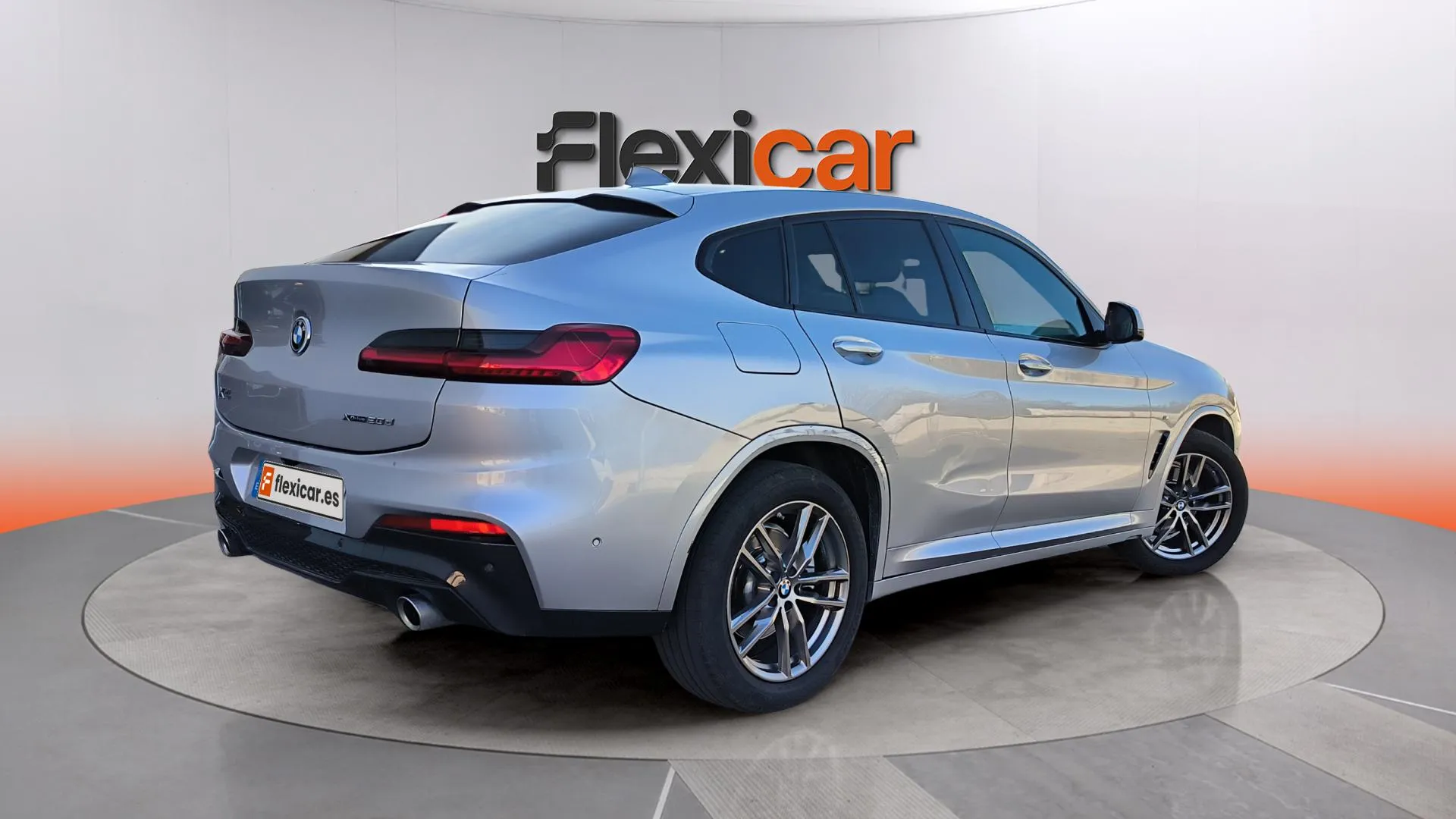 BMW X4 xDrive20d - foto 8