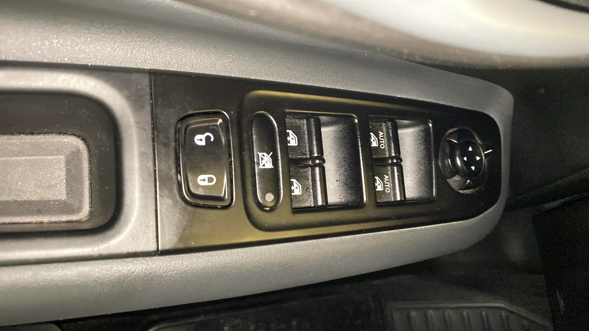Jeep Renegade Limited 1.6 Mjet Diésel - foto 21