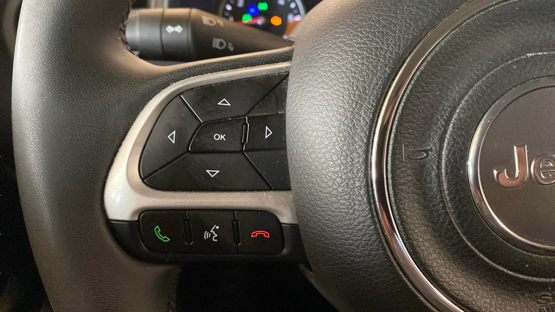 Jeep Renegade Limited 1.6 Mjet Diésel - foto 26
