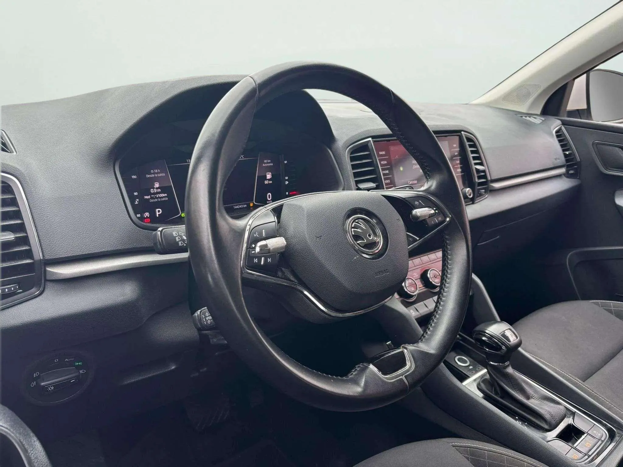 Škoda Karoq 2.0 TDI DSG 4x4 Ambition - foto 17
