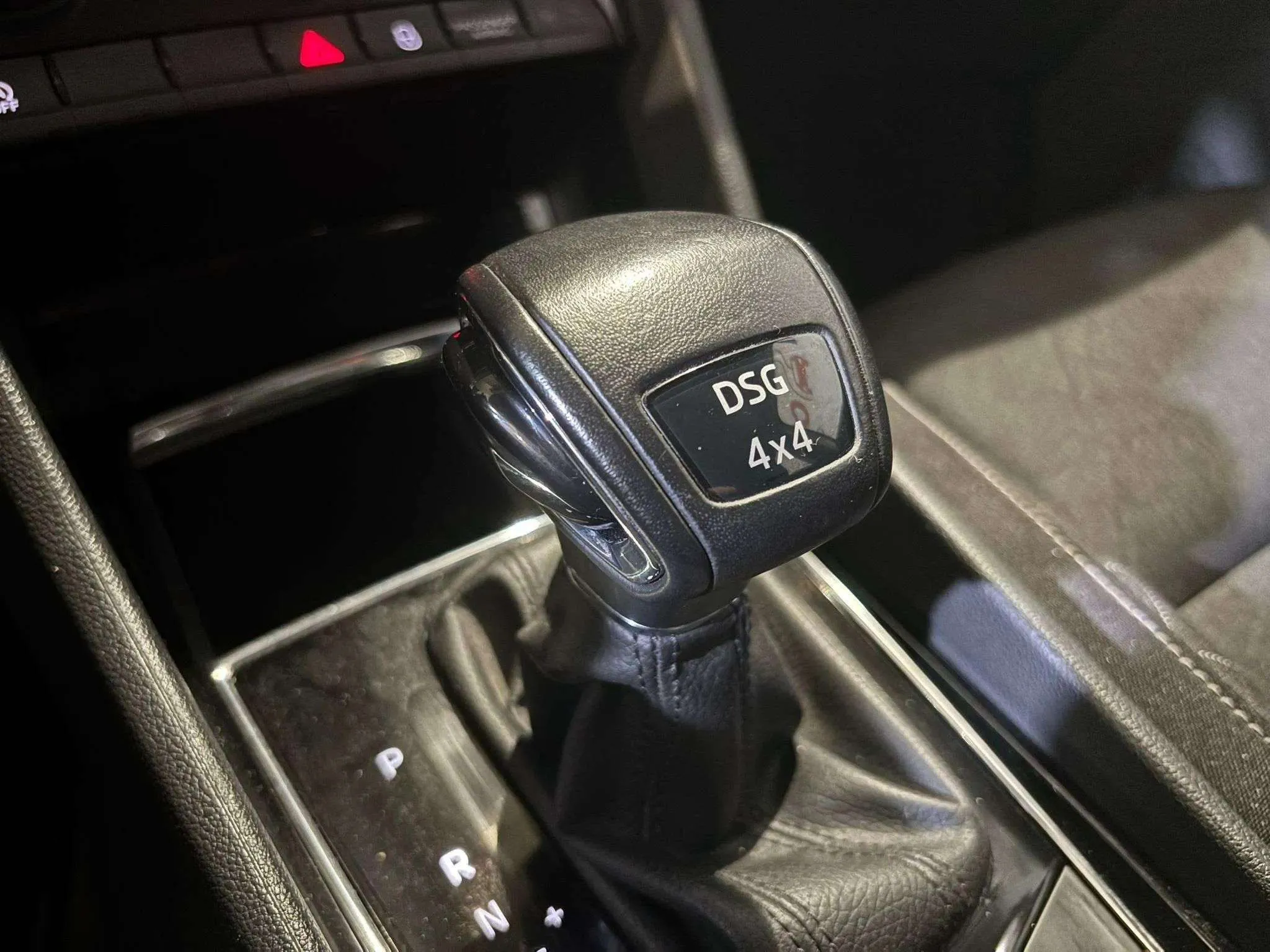 Škoda Karoq 2.0 TDI DSG 4x4 Ambition - foto 9