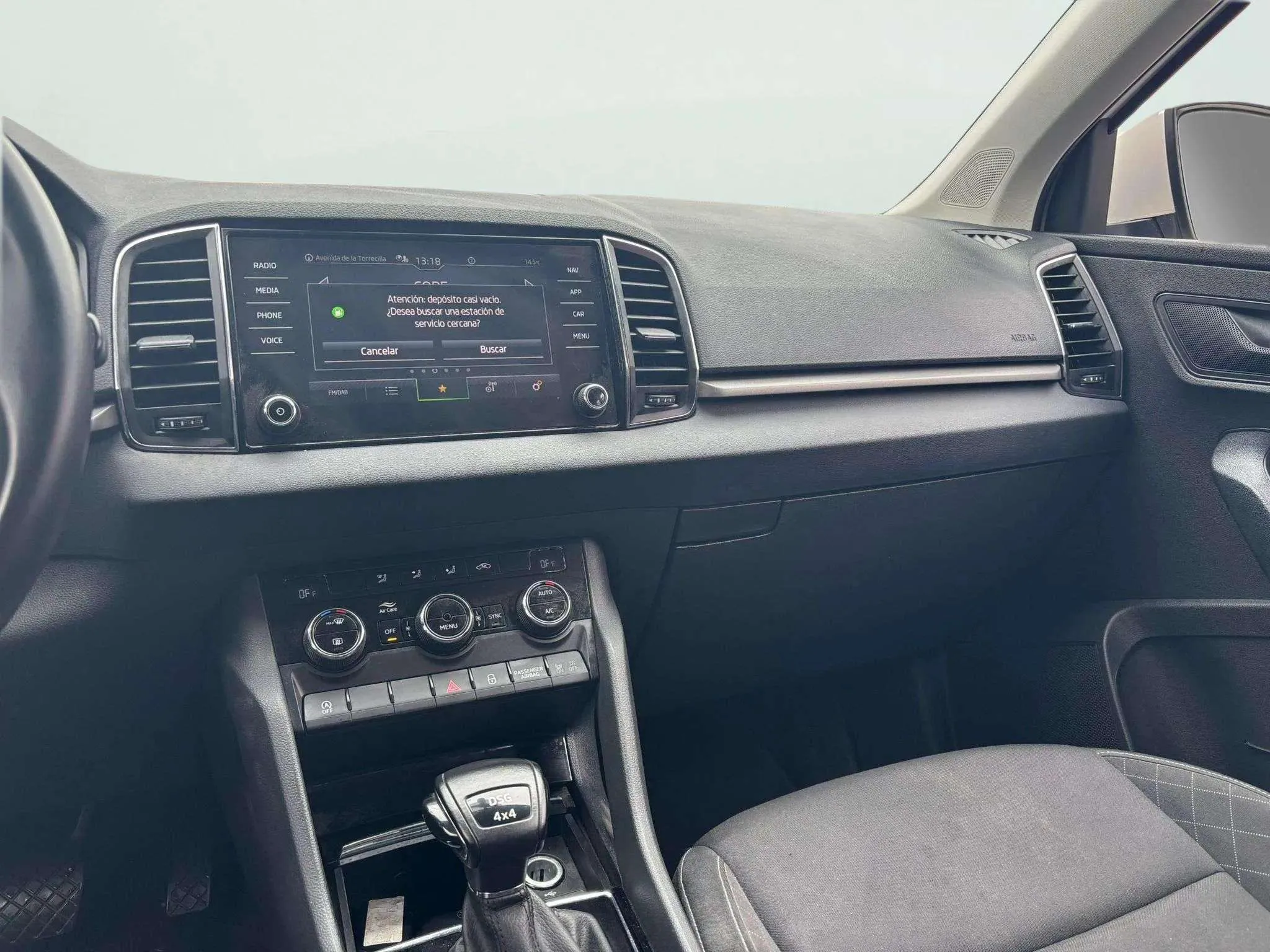 Škoda Karoq 2.0 TDI DSG 4x4 Ambition - foto 16