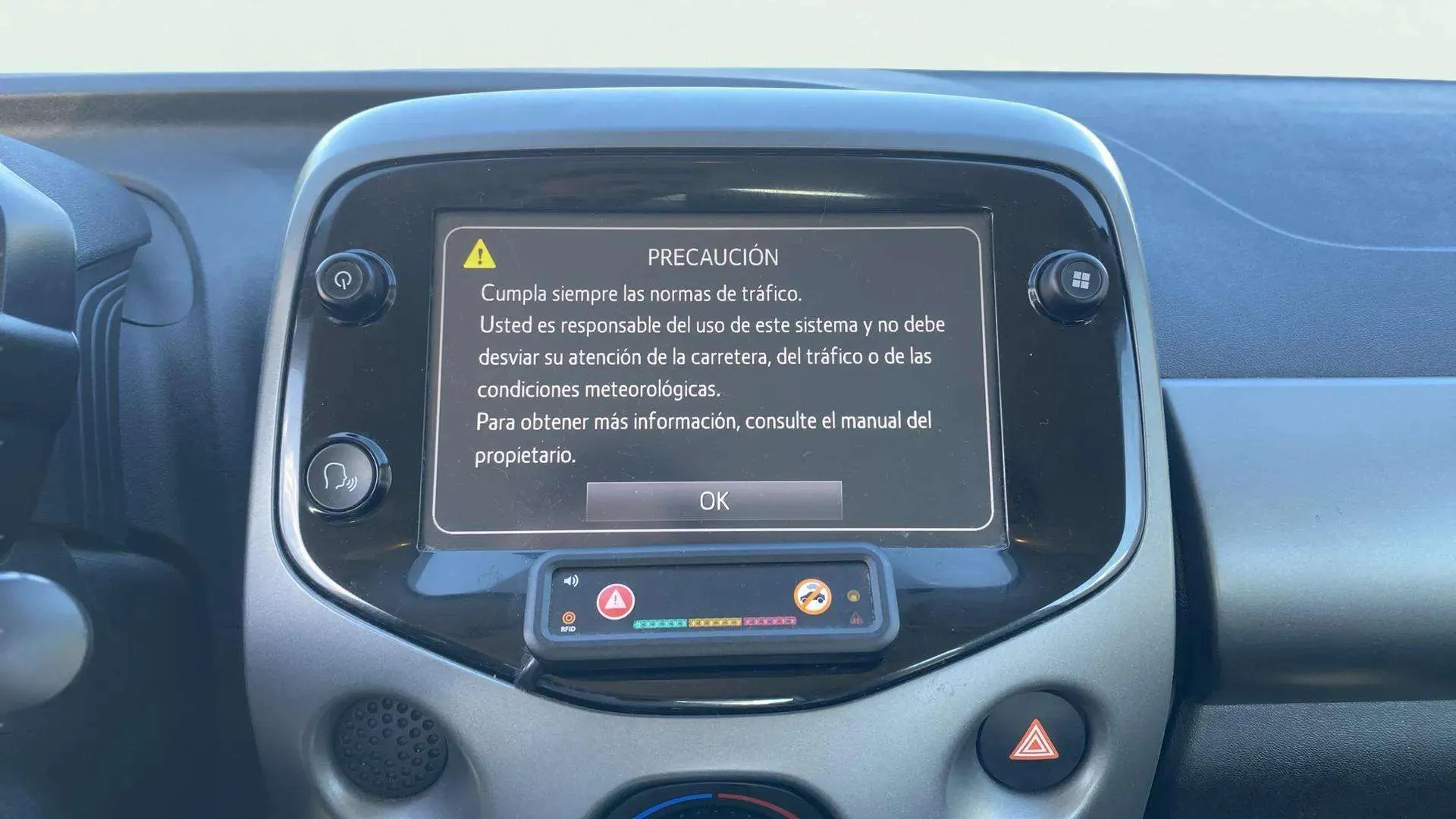Toyota Aygo 1.0 70 x-play - foto 17