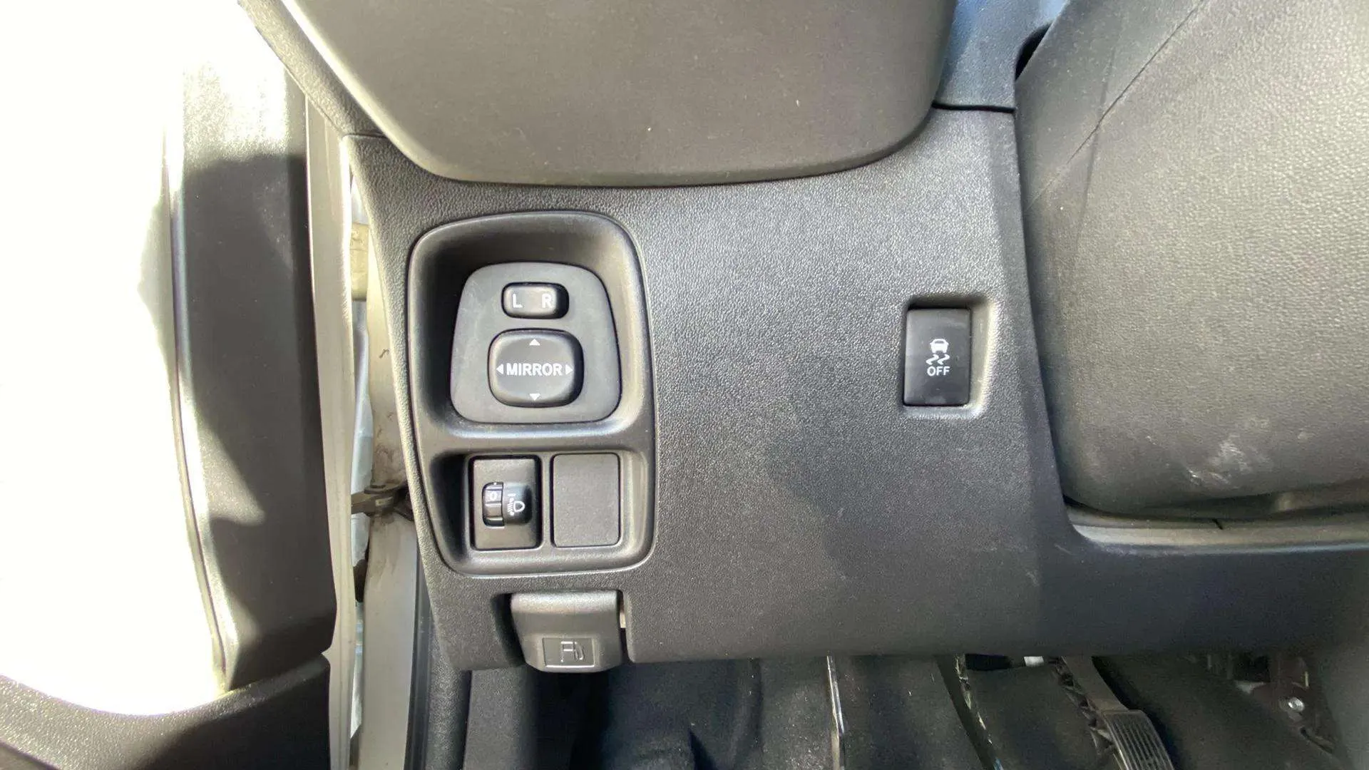 Toyota Aygo 1.0 70 x-play - foto 9