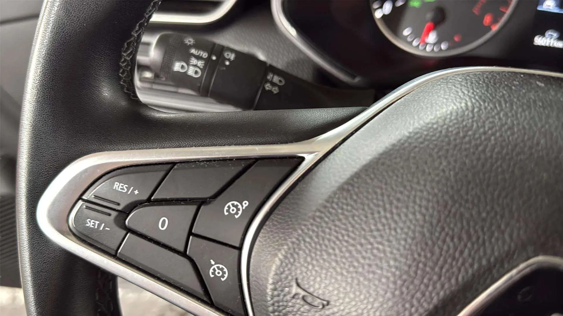 Renault Clio Business TCe - foto 19
