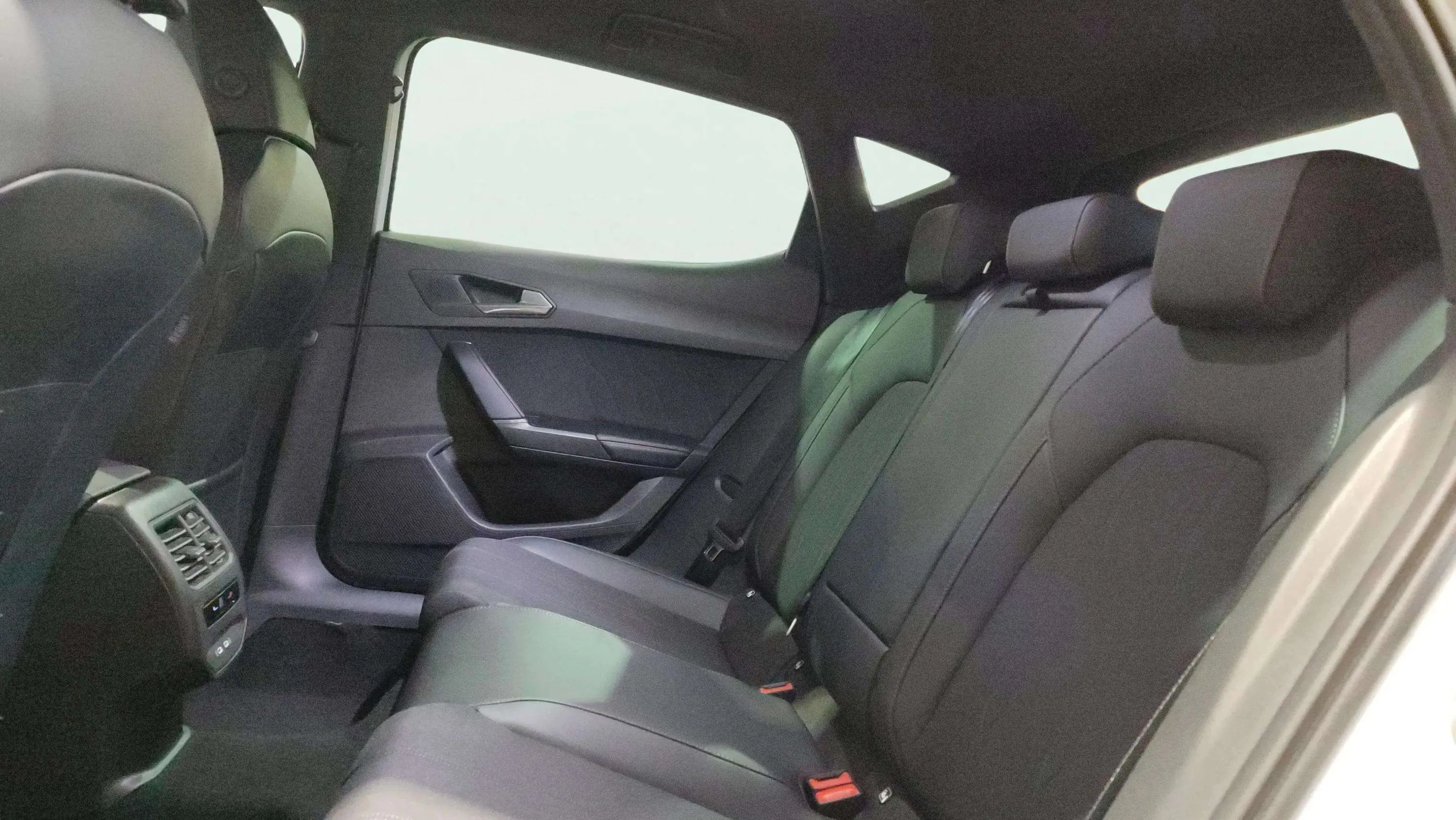 Cupra León 1.5 eTSI DSG - foto 25