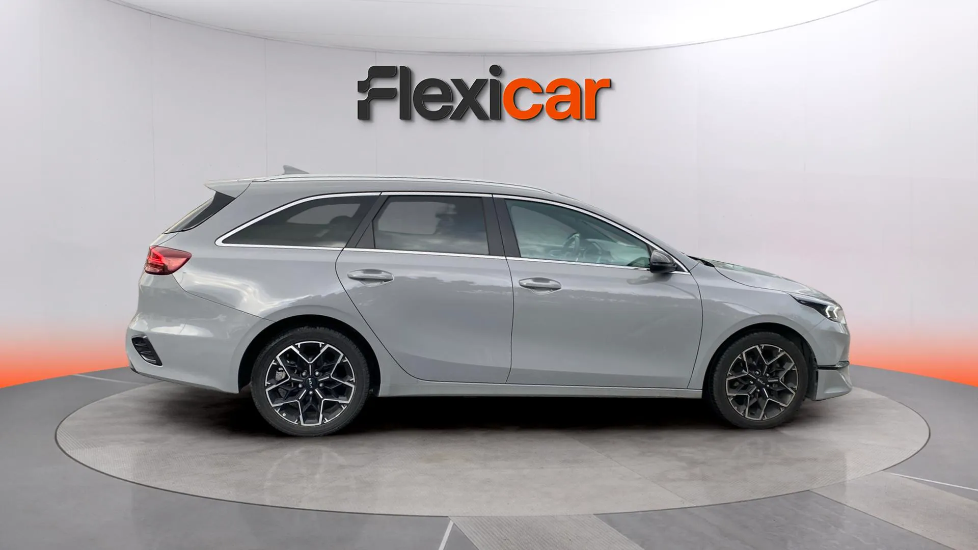 Kia Ceed Tourer 1.0 MHEV Tech DCT - foto 7