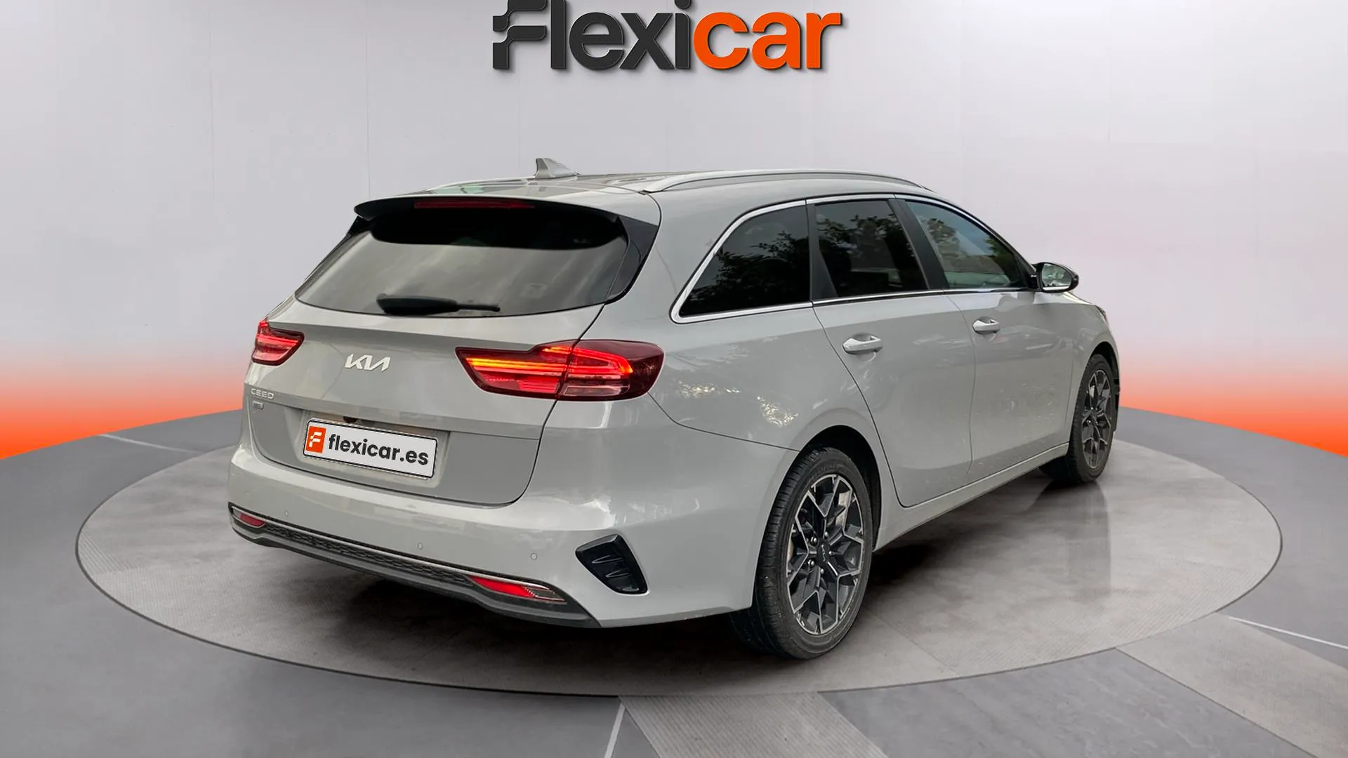 Kia Ceed Tourer 1.0 MHEV Tech DCT - foto 6