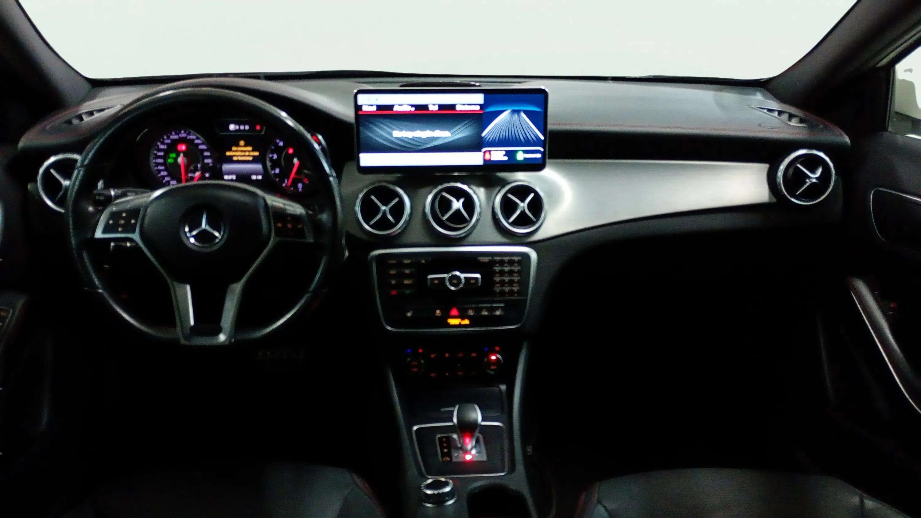 Mercedes-Benz GLA 45 AMG 4M - foto 6