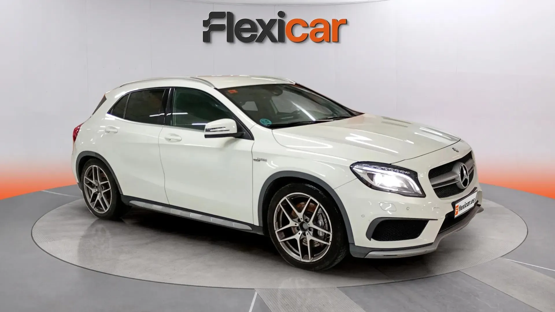 Mercedes-Benz GLA 45 AMG 4M
