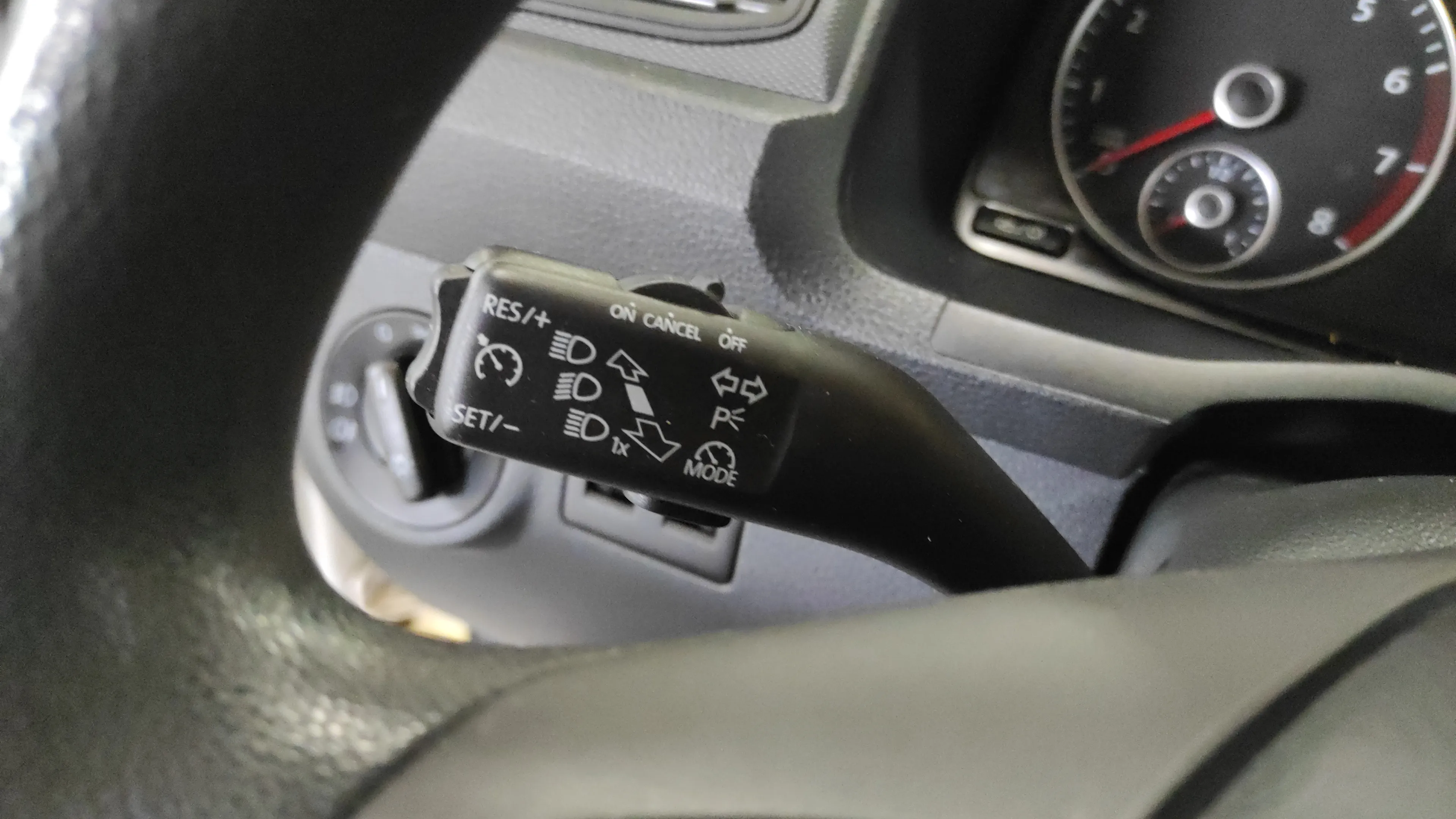 Volkswagen Caddy Edition 1.4 TGI BMT - foto 11