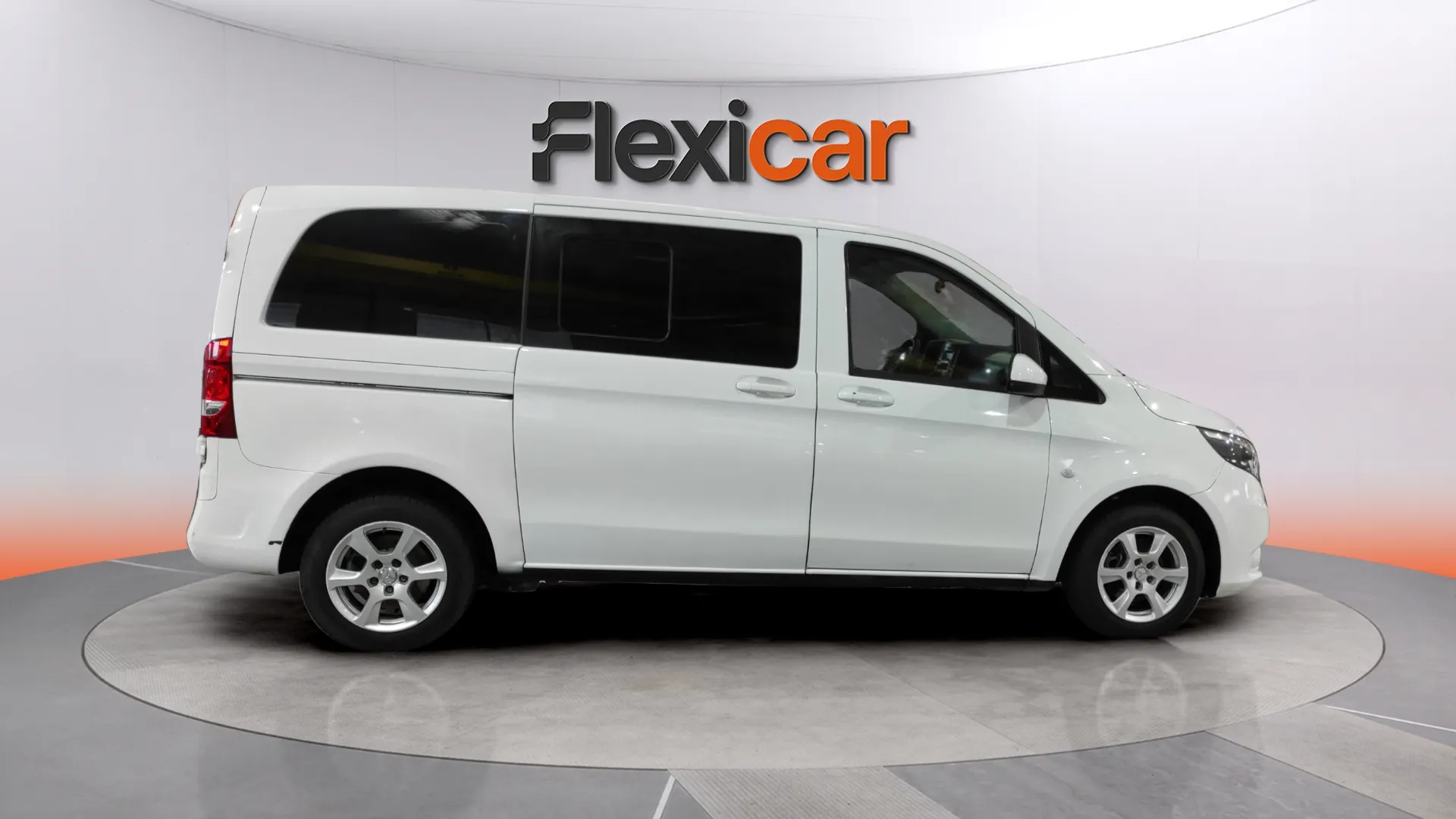 Mercedes-Benz Vito Tourer 114 CDI - foto 2