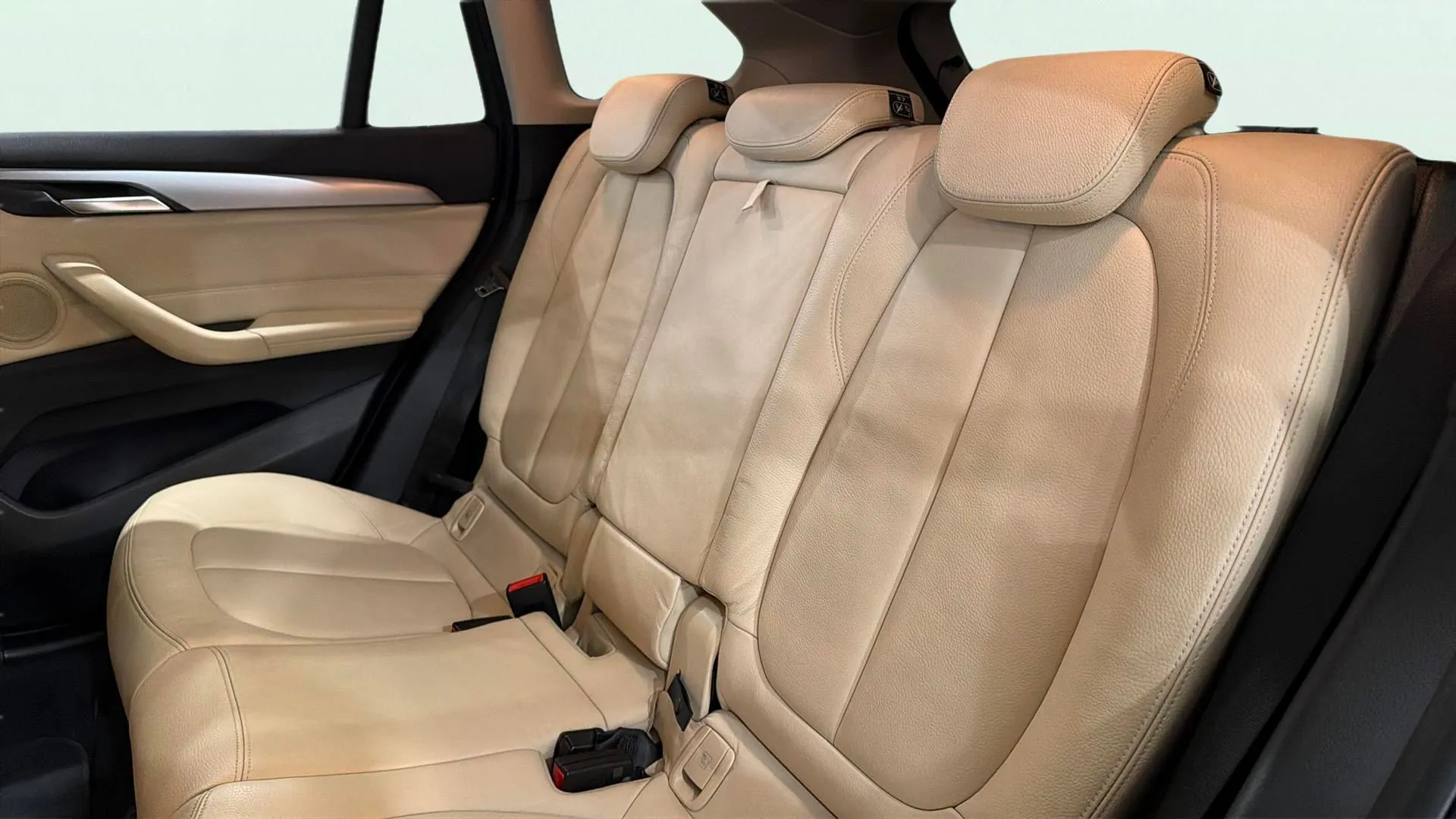 BMW X1 sDrive18i - foto 13