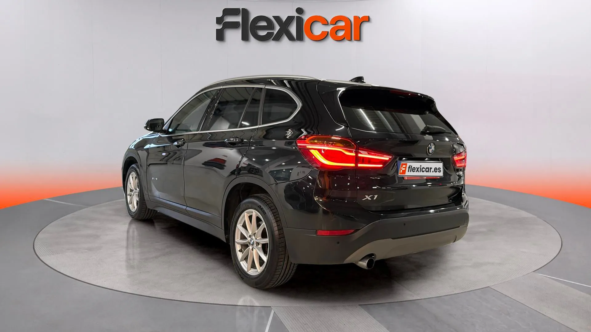 BMW X1 sDrive18i - foto 5
