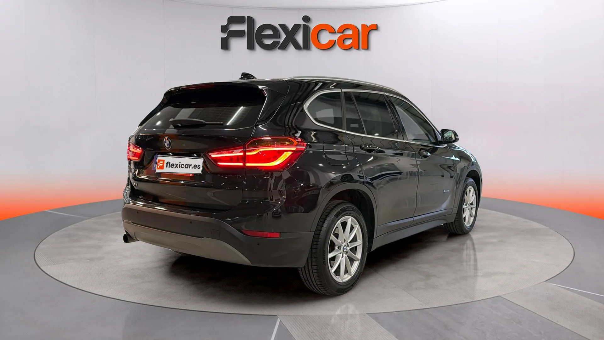 BMW X1 sDrive18i - foto 7