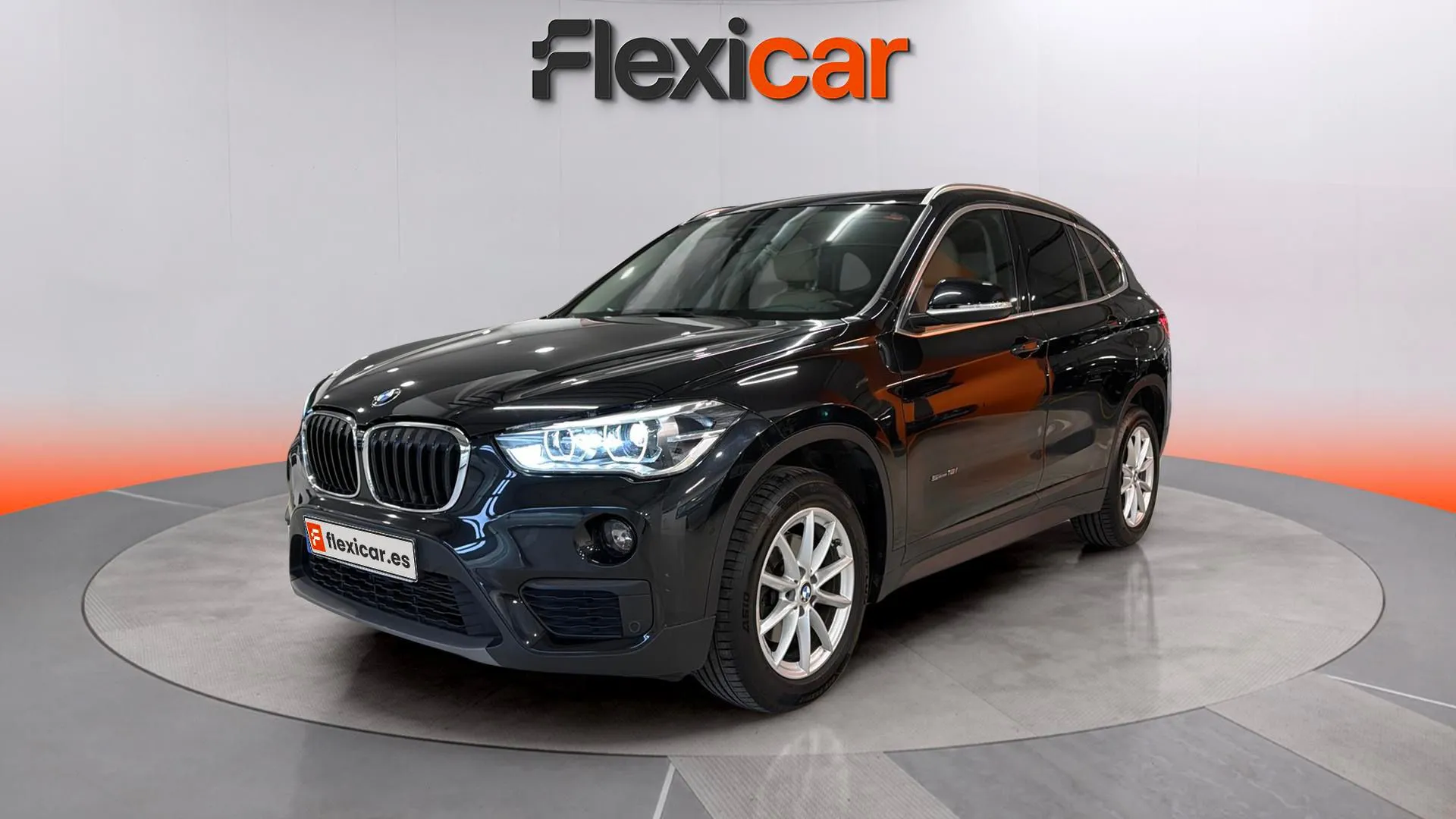 BMW X1 sDrive18i - foto 3