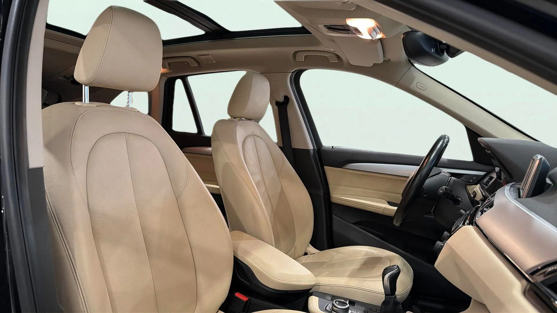 BMW X1 sDrive18i - foto 11