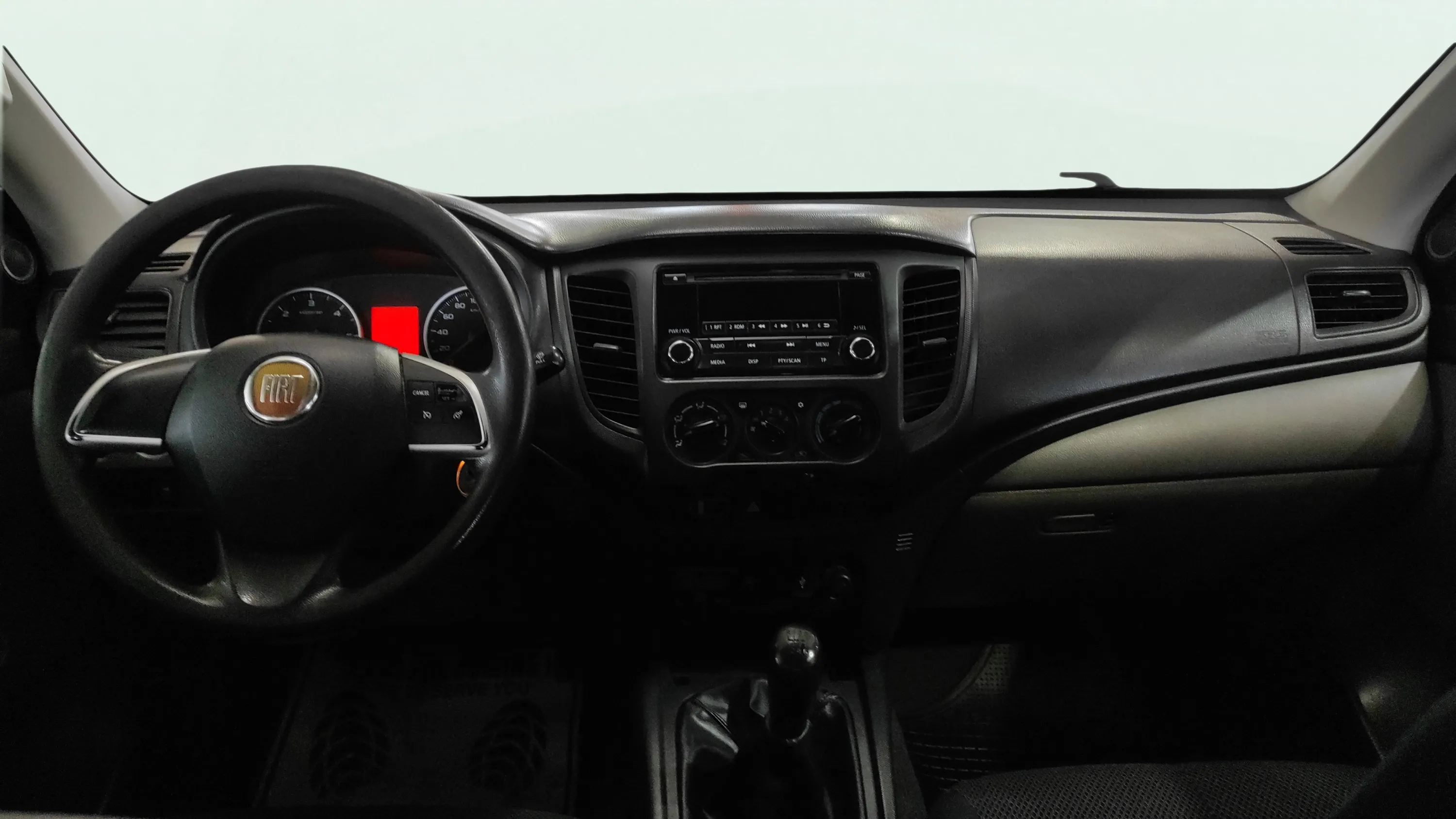 Fiat Fullback 2500 - foto 9