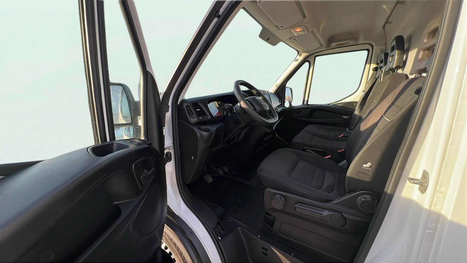 Iveco Daily 35S16 - foto 12