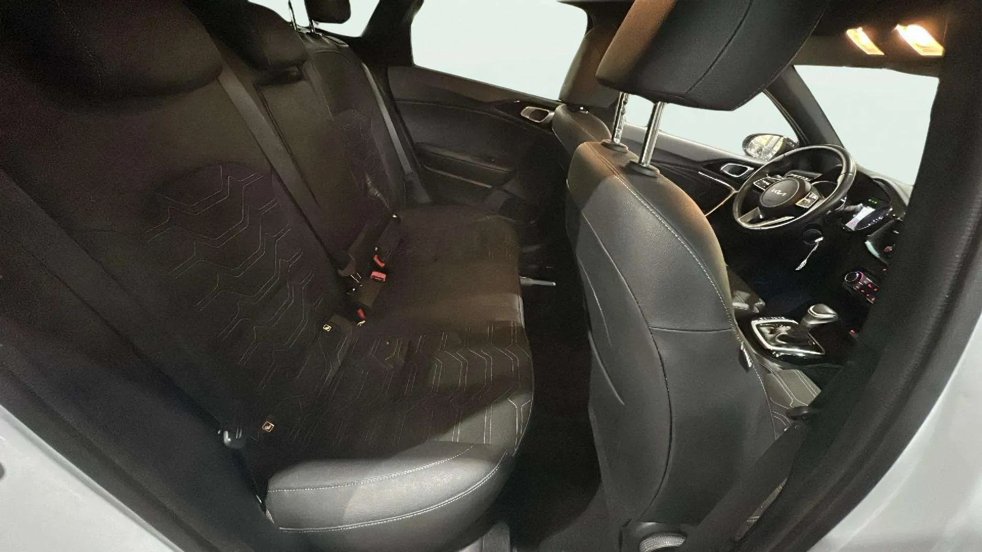 Kia Ceed Tourer 1.0 MHEV Style Edition DCT - foto 14