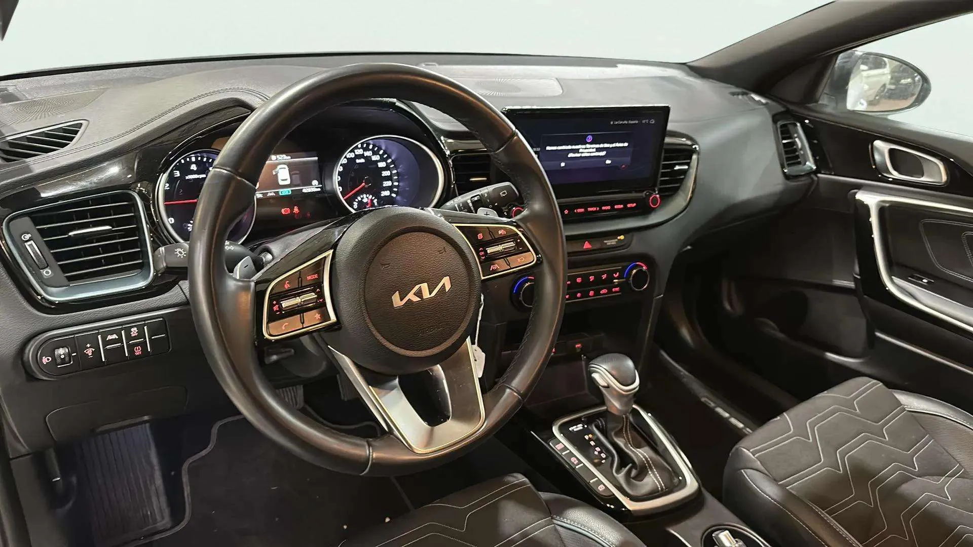 Kia Ceed Tourer 1.0 MHEV Style Edition DCT - foto 10