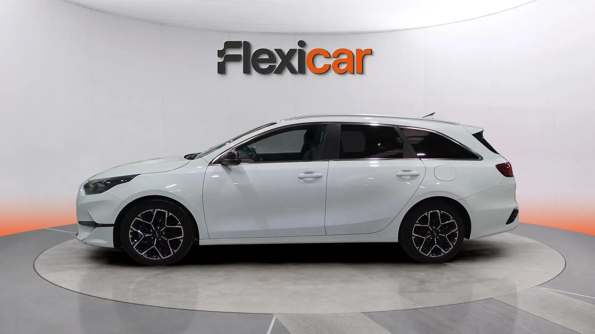 Kia Ceed Tourer 1.0 MHEV Style Edition DCT - foto 9