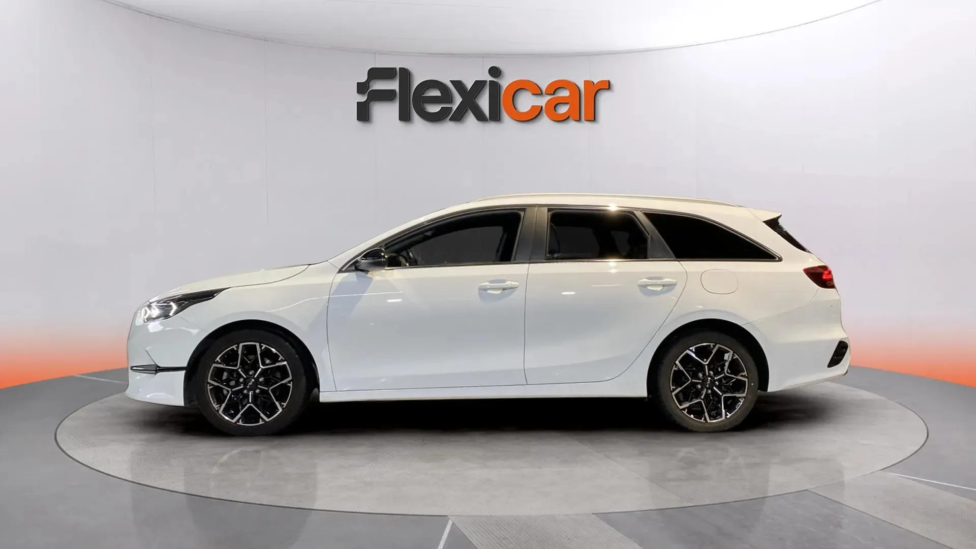 Kia Ceed Tourer 1.0 MHEV Style Edition DCT - foto 34
