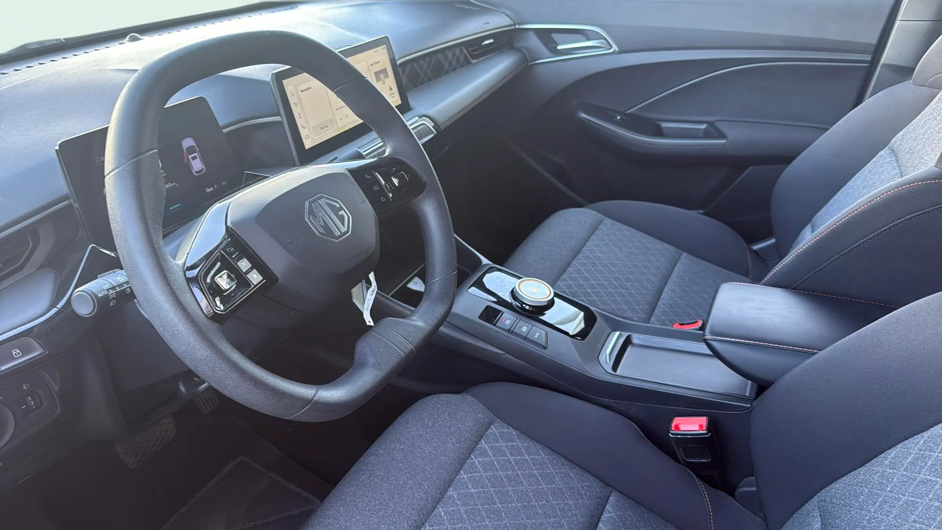 MG MG3 Hybrid+ Standard - foto 8