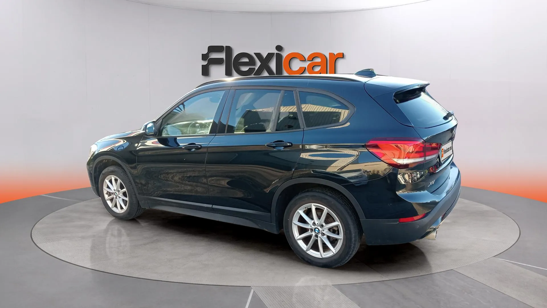 BMW X1 sDrive18d - foto 8