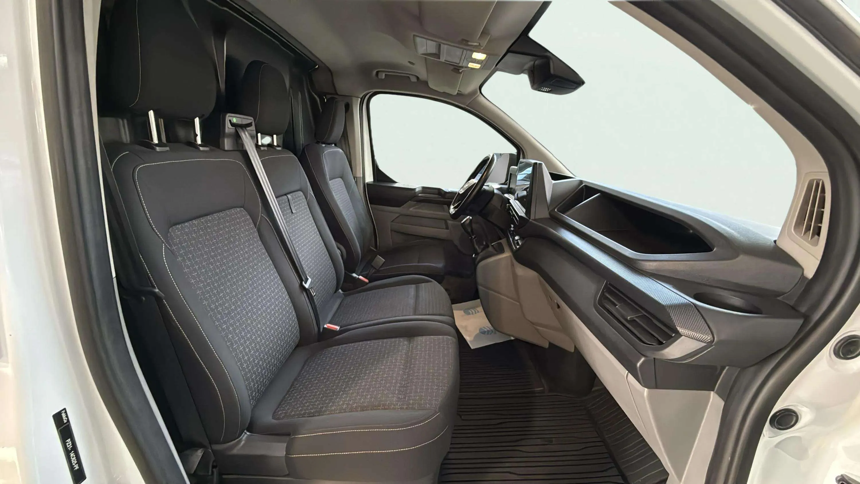 Ford Transit Custom 2.0 EcoBlue L2 Trend - foto 20