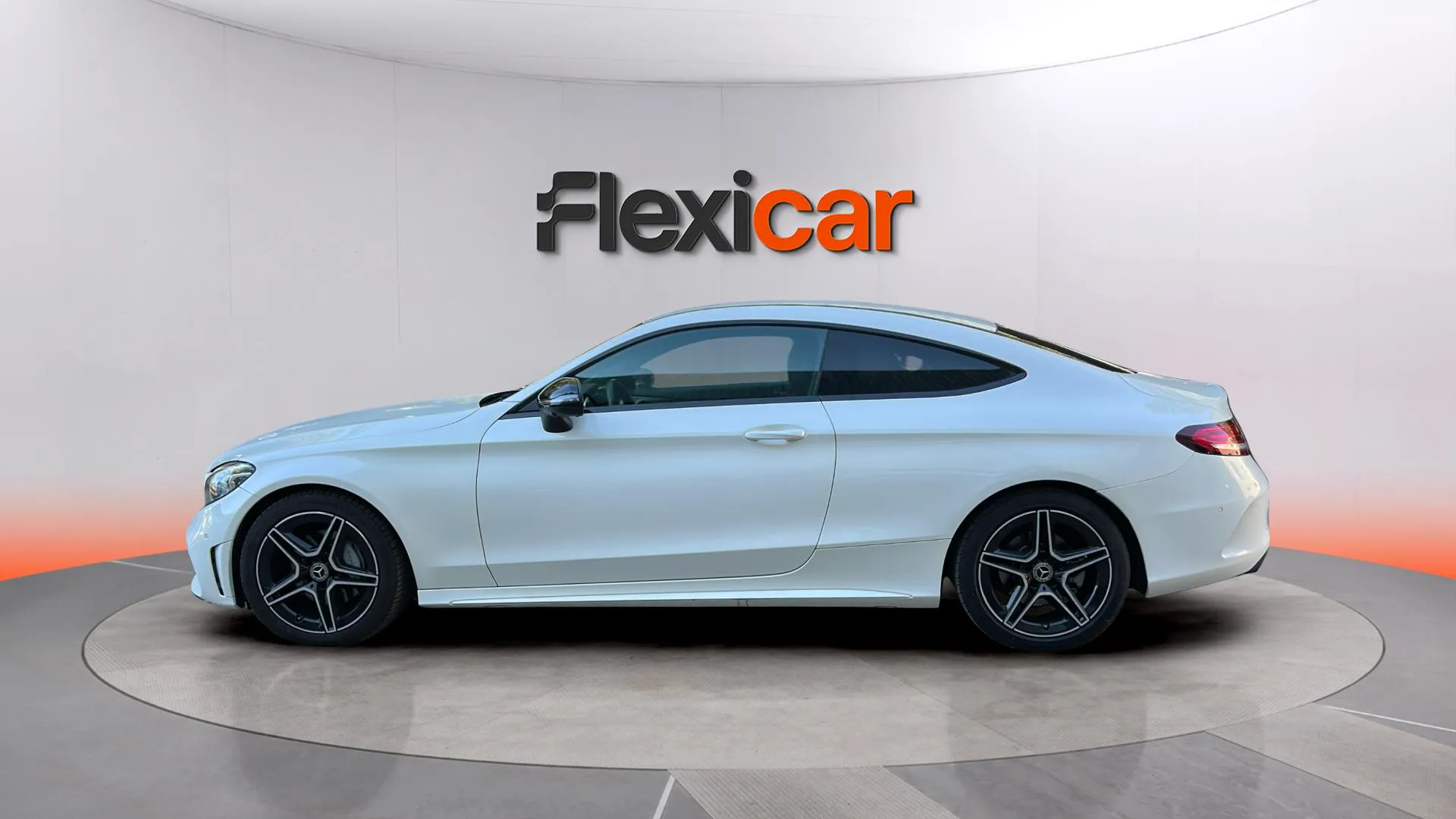 Mercedes-Benz Clase C Coupé C 200 - foto 7