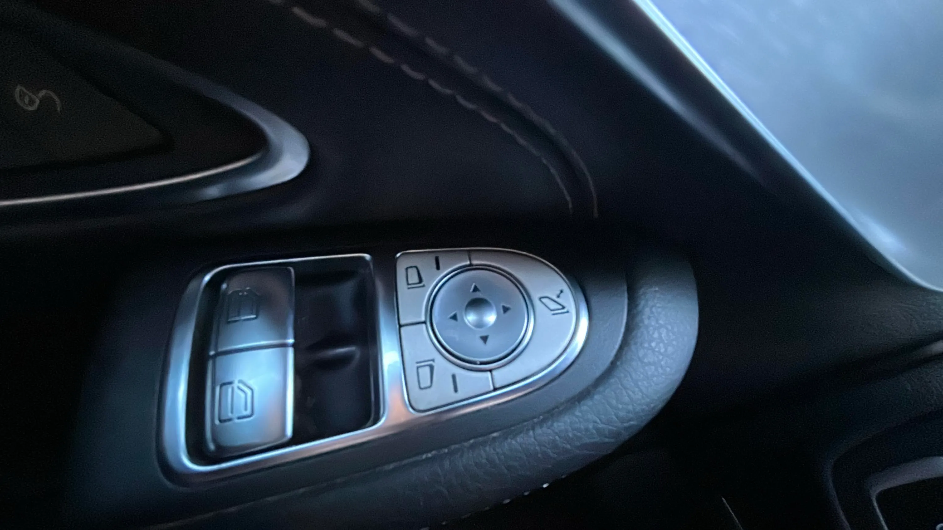 Mercedes-Benz Clase C Coupé C 200 - foto 17