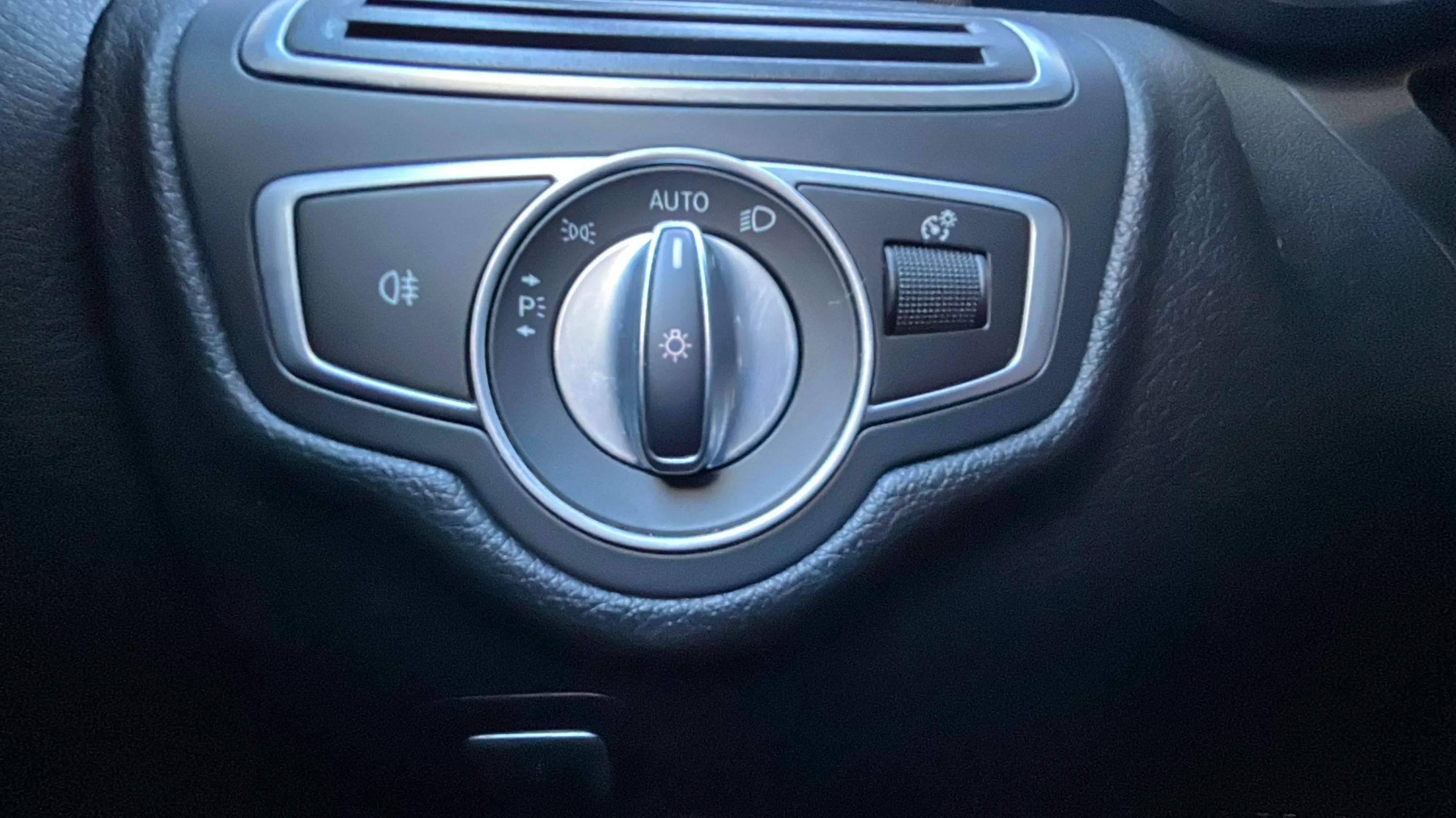 Mercedes-Benz Clase C Coupé C 200 - foto 18