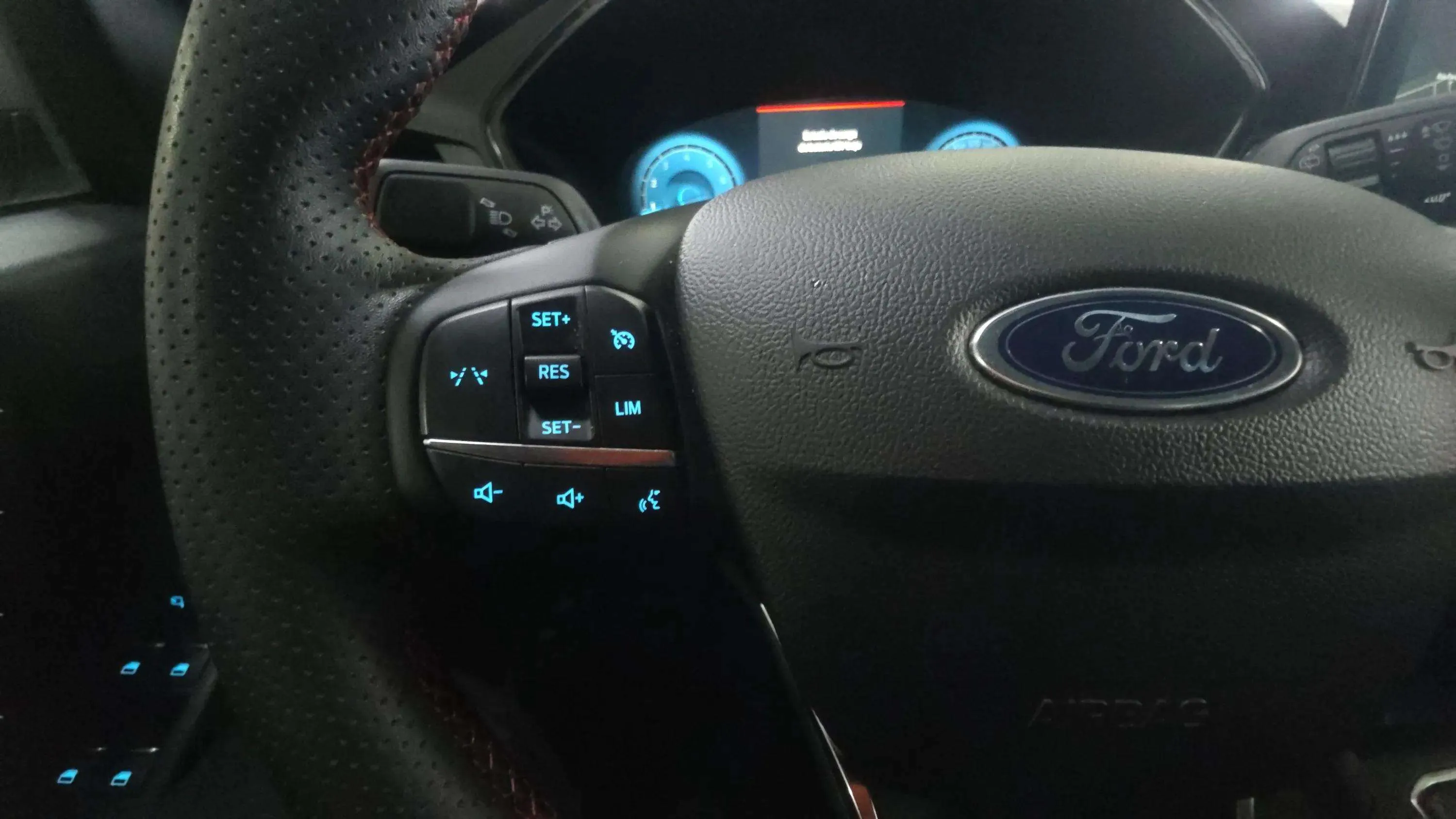 Ford Kuga ST-Line 1.5T EcoBoost - foto 17