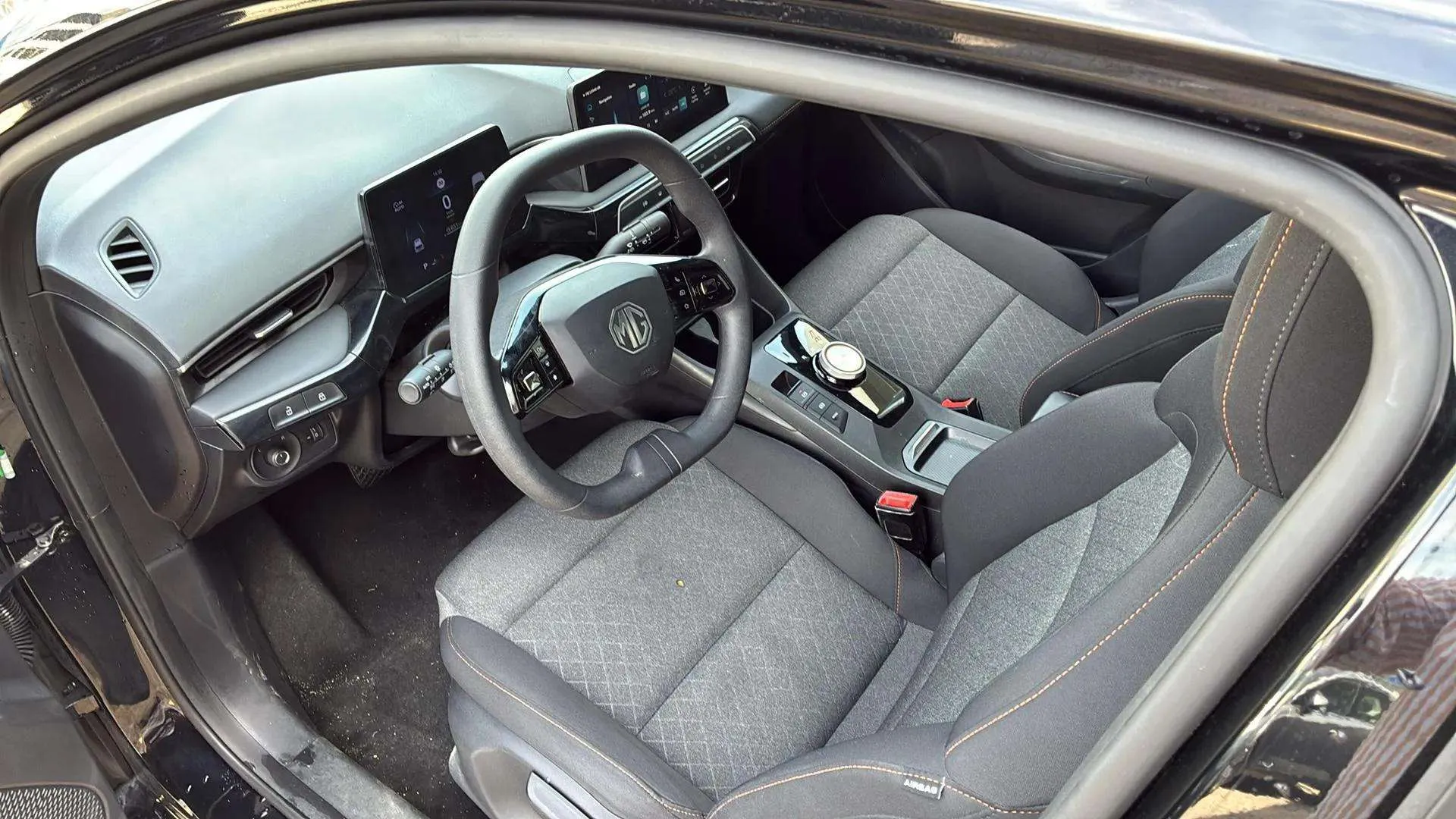 MG MG3 Hybrid+ Standard MY24 - foto 9