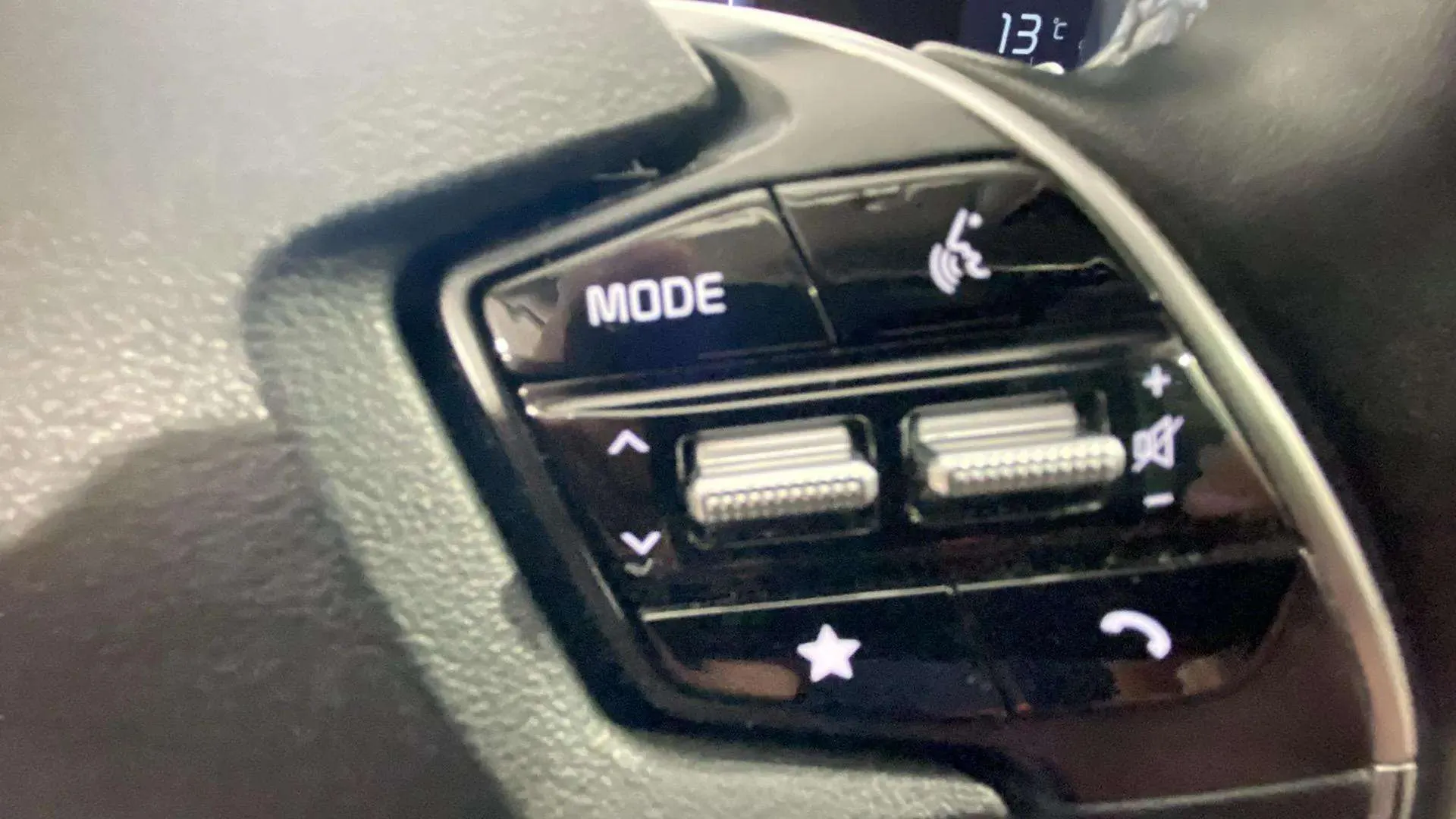 Kia EV6 Air 77,4kWh RWD (Long Range) - foto 16