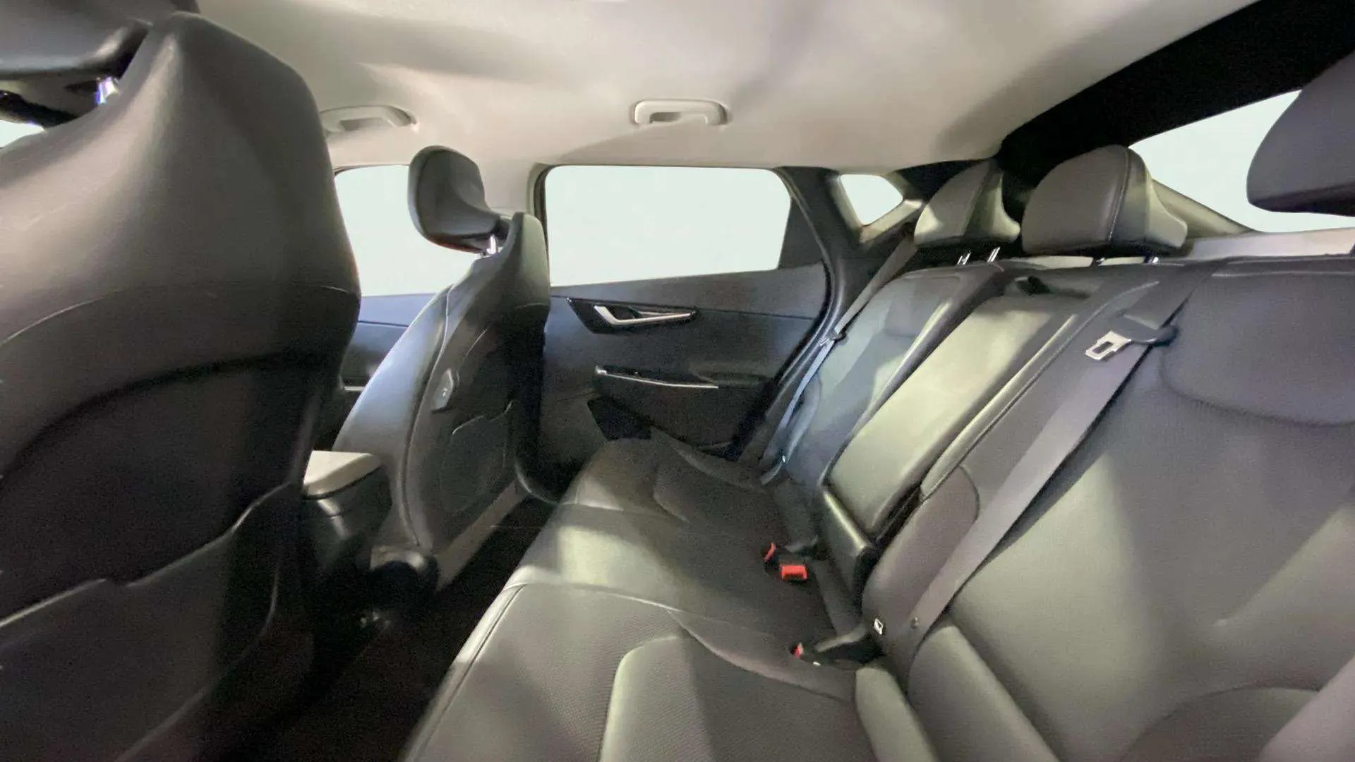 Kia EV6 Air 77,4kWh RWD (Long Range) - foto 15
