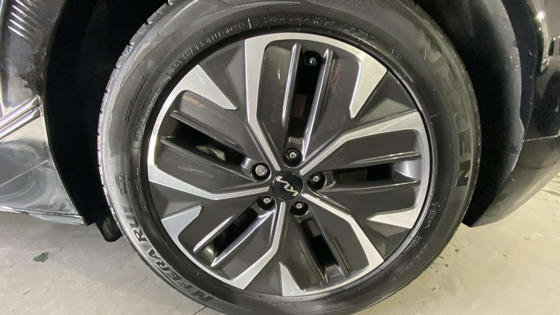 Kia EV6 Air 77,4kWh RWD (Long Range) - foto 23