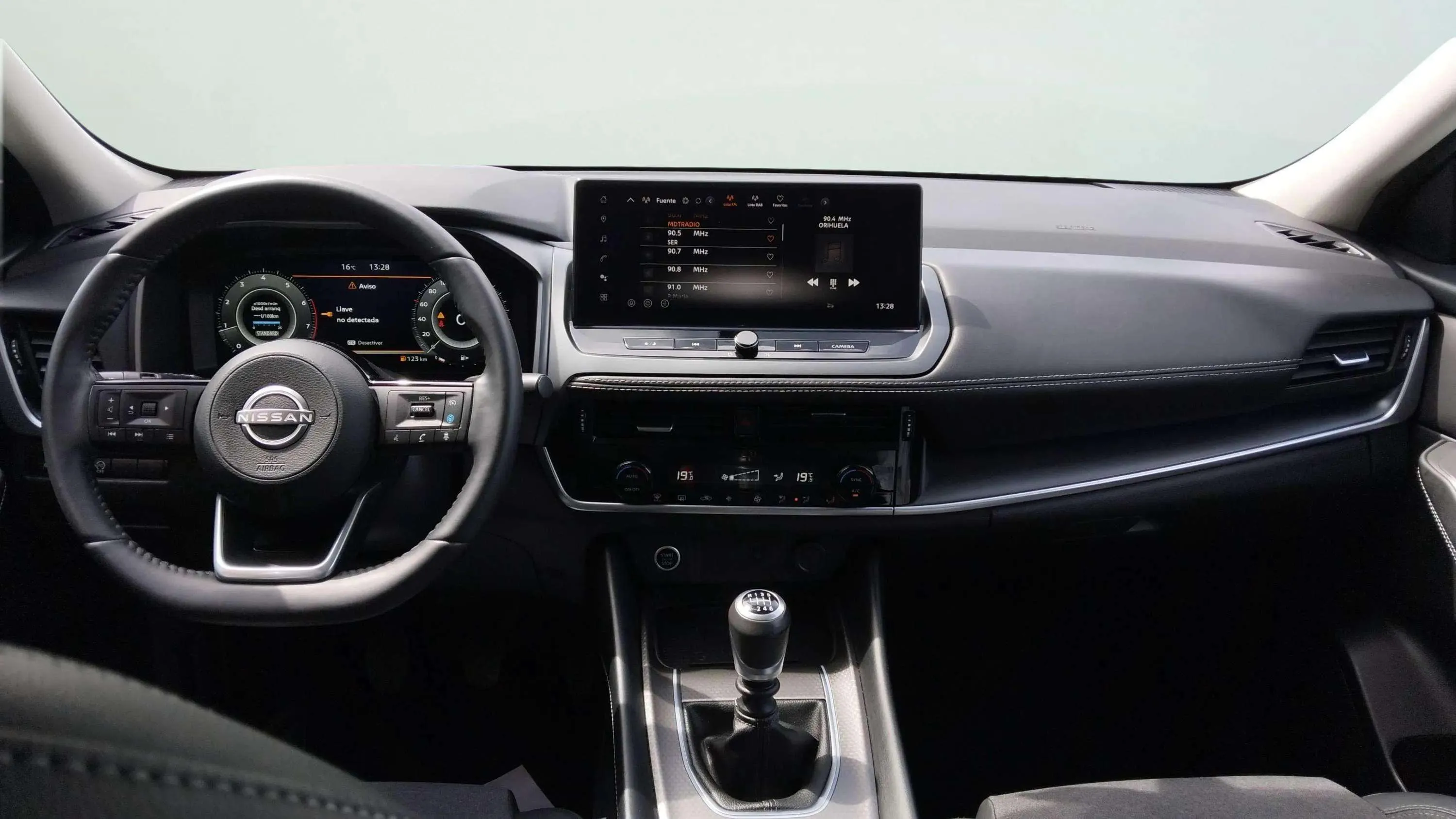 Nissan Qashqai DIG-T N-Connecta - foto 10