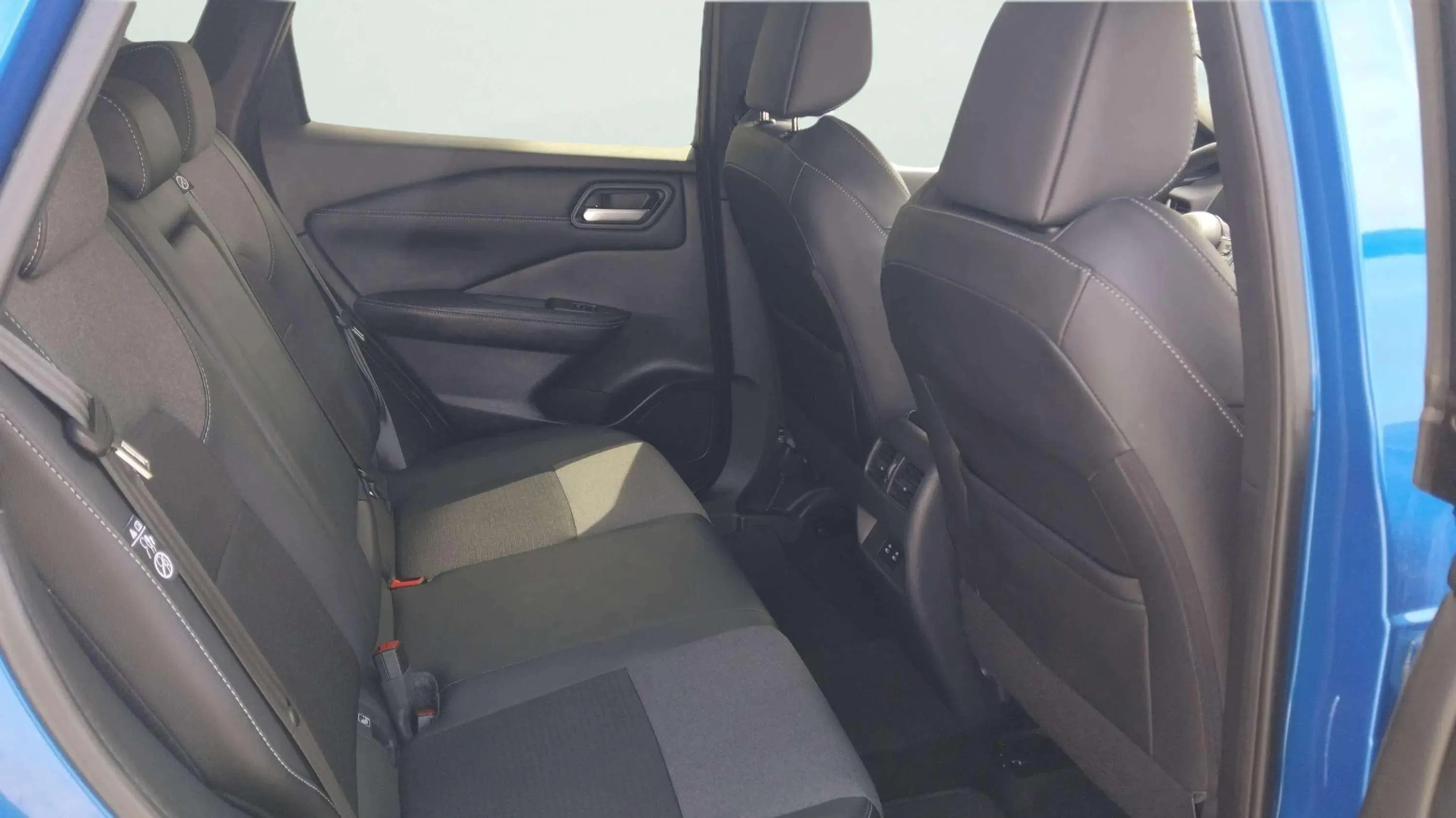 Nissan Qashqai DIG-T N-Connecta - foto 18