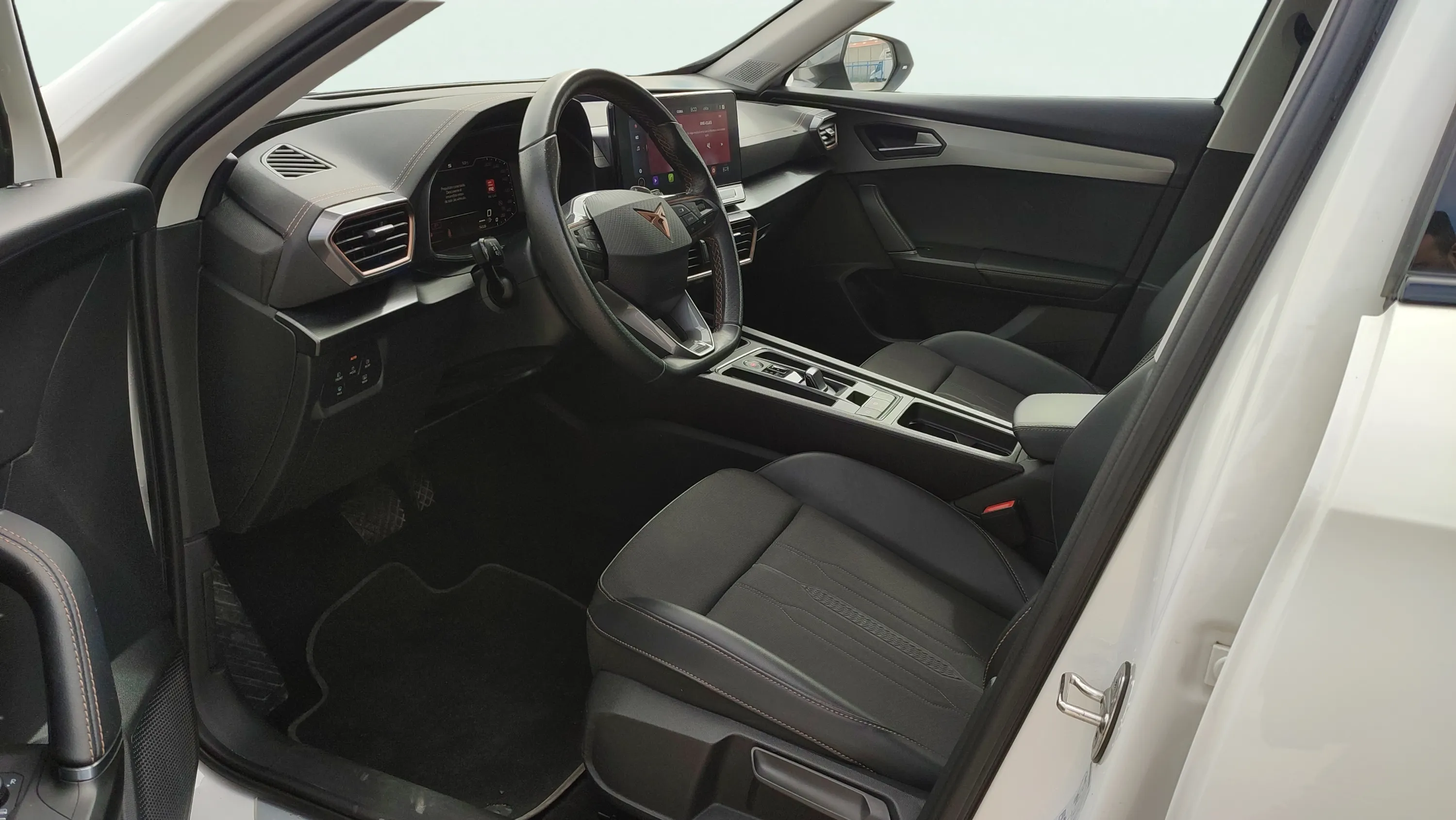 Cupra Formentor 1.4 e-Hybrid DSG - foto 14