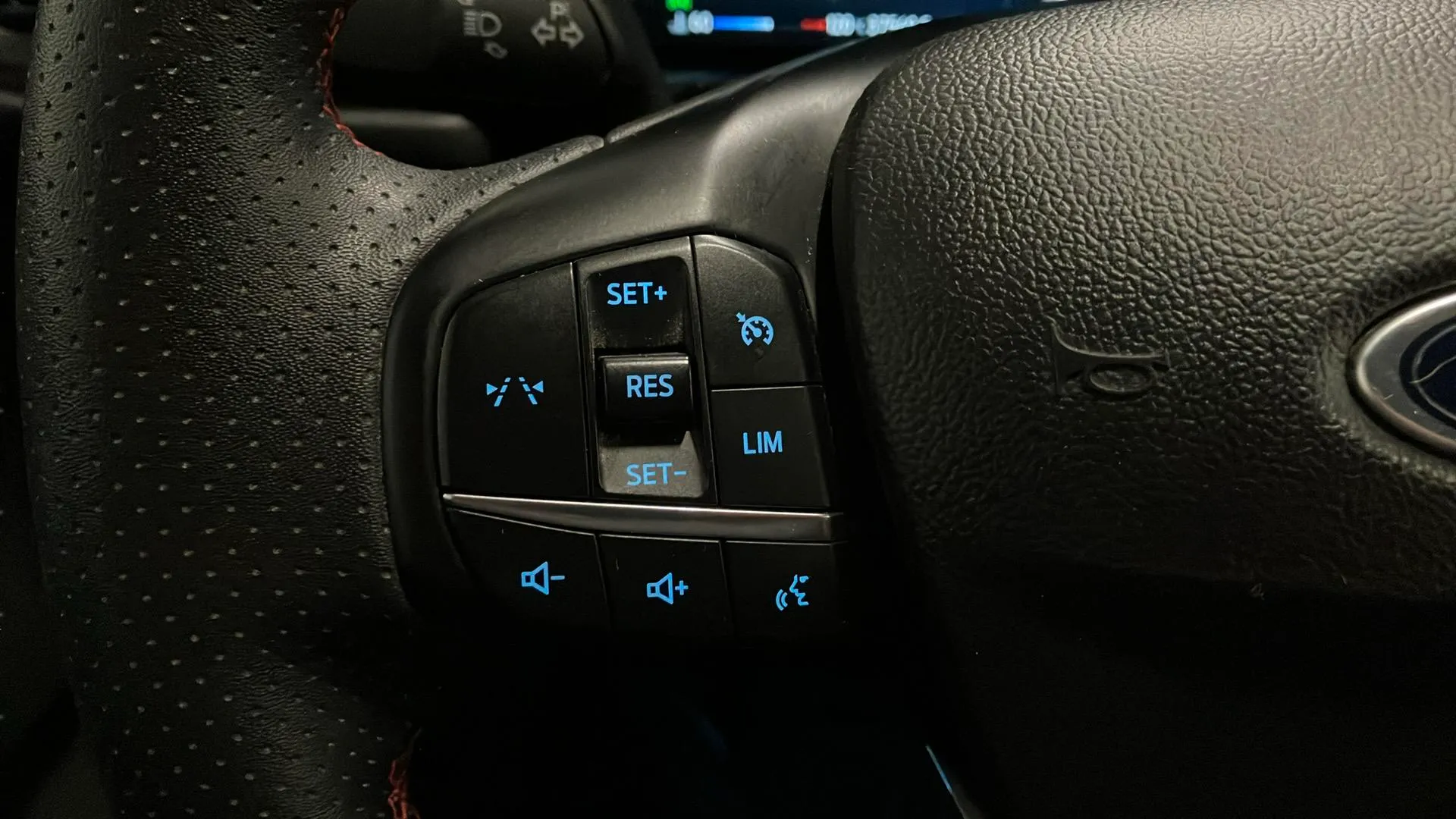 Ford Kuga ST-Line 1.5T EcoBoost - foto 17