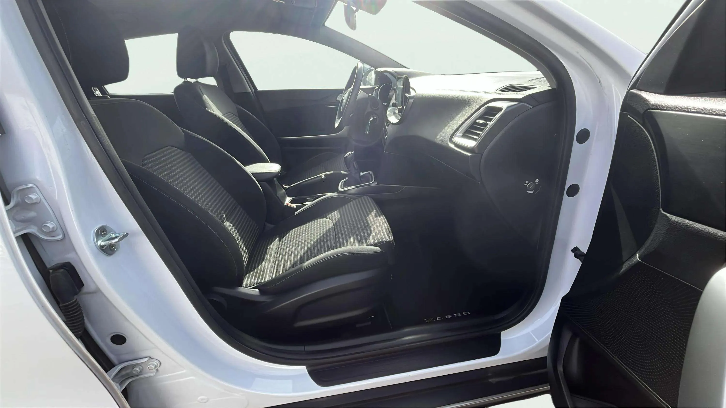 Kia XCeed 1.0 T-GDi Drive - foto 13