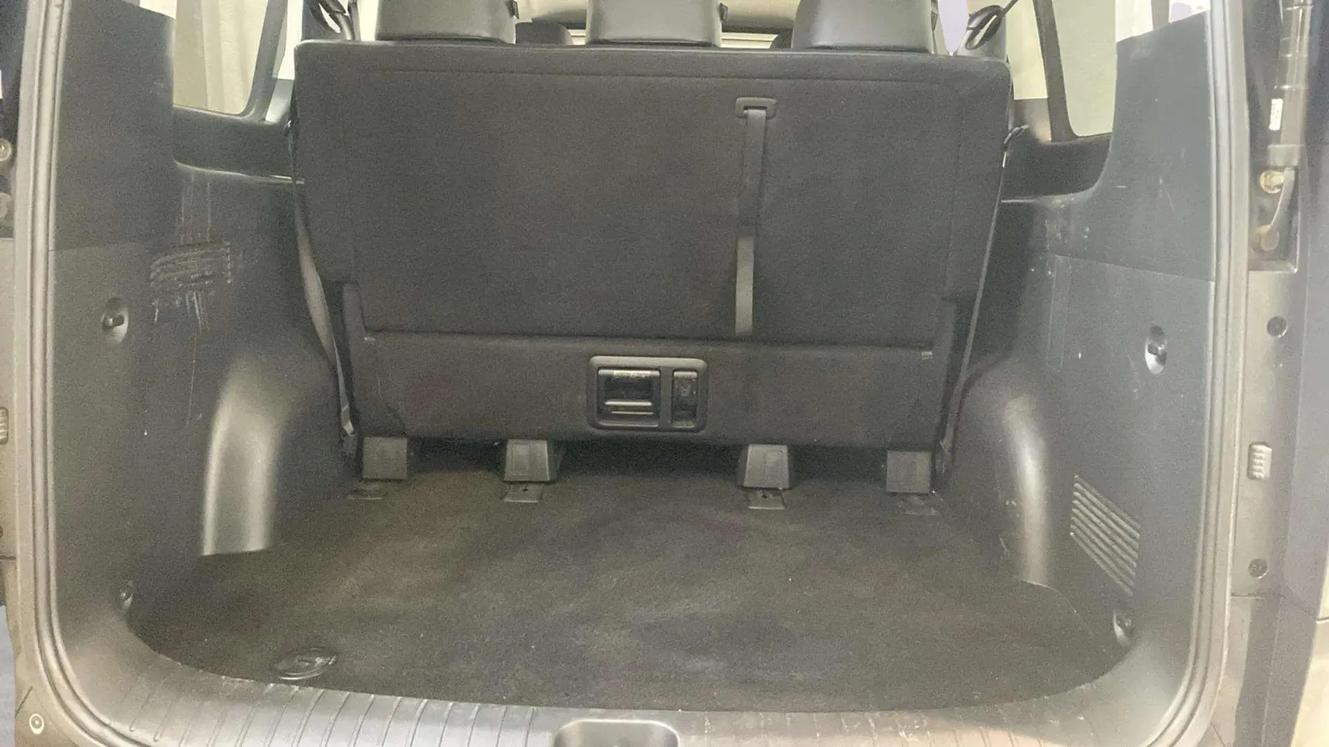 Hyundai STARIA 2.2 CRDi Tecno 9S - foto 15