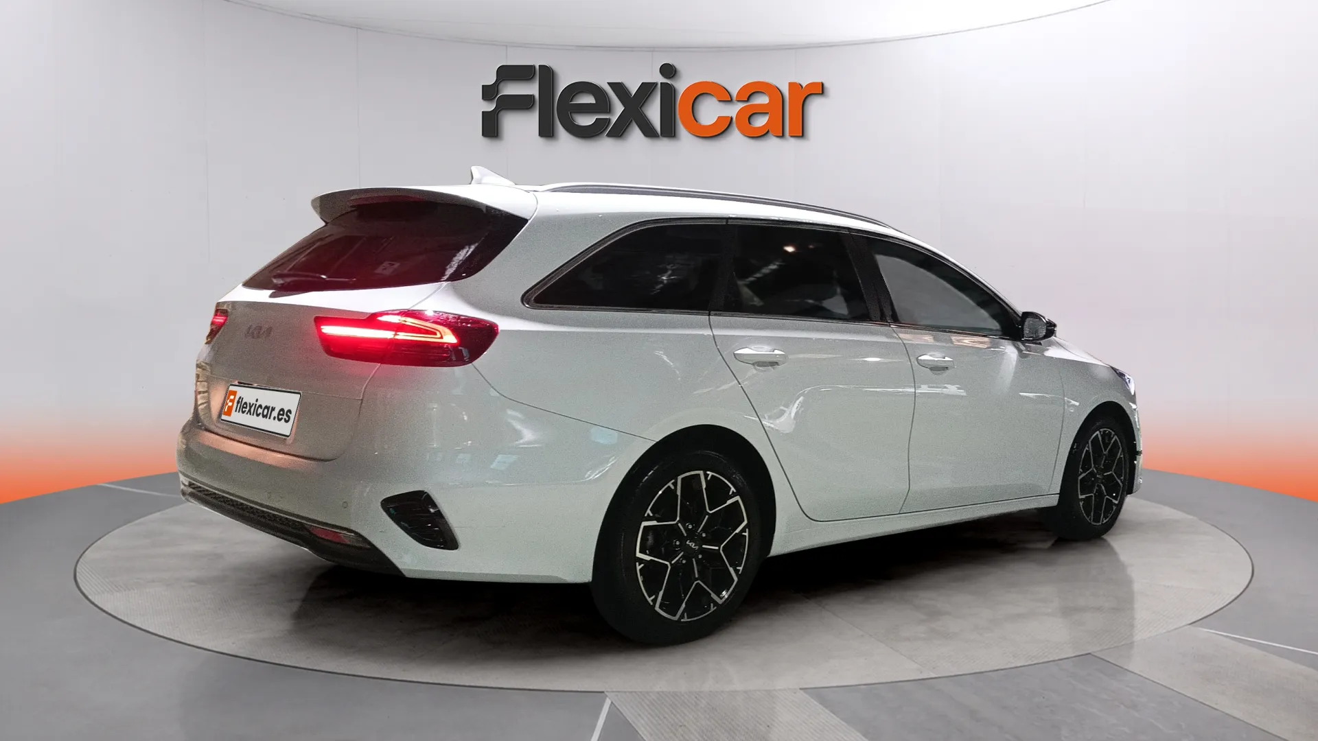 Kia Ceed Tourer 1.0 MHEV Style Edition DCT - foto 7