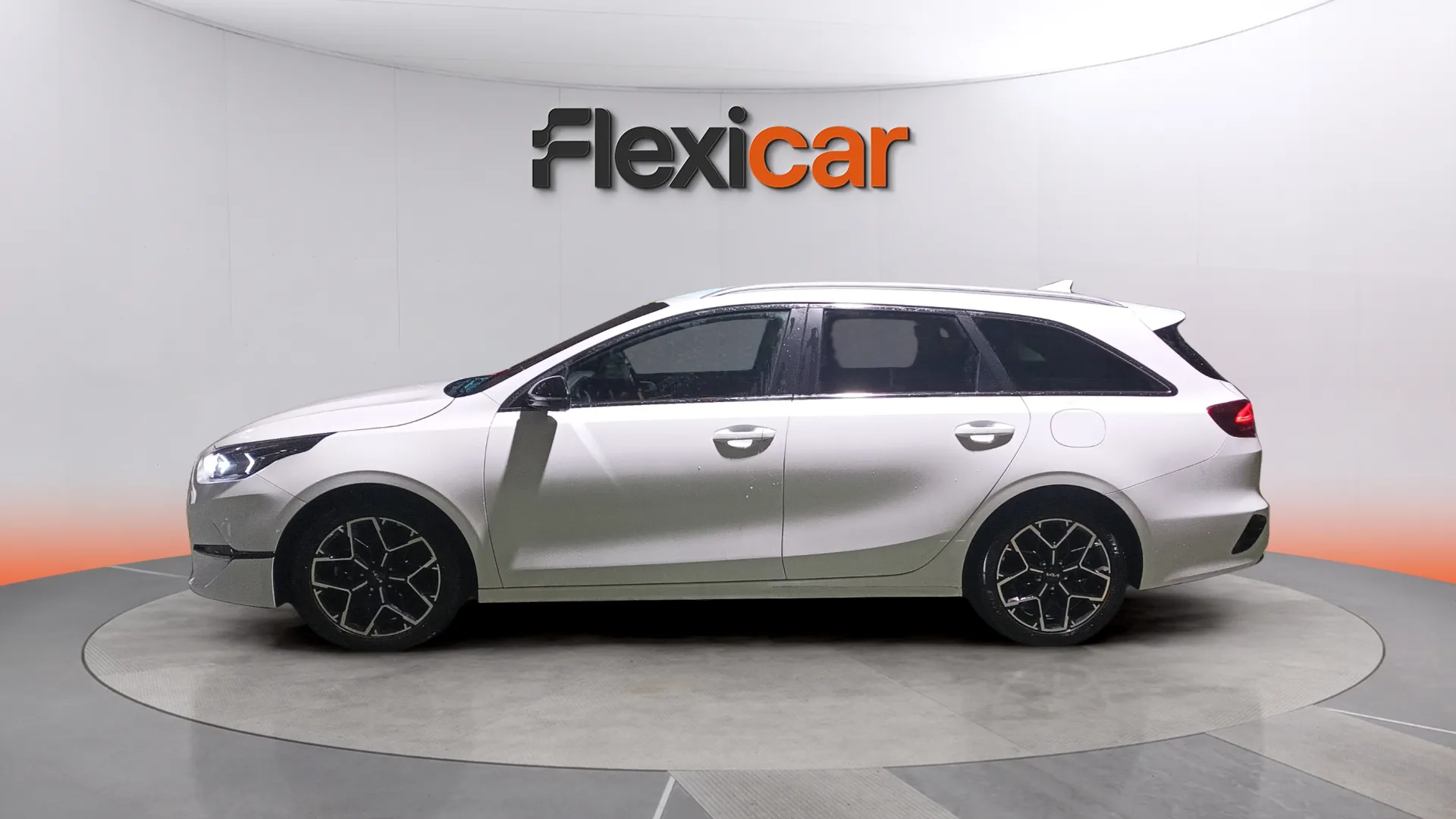 Kia Ceed Tourer 1.0 MHEV Style Edition DCT - foto 6